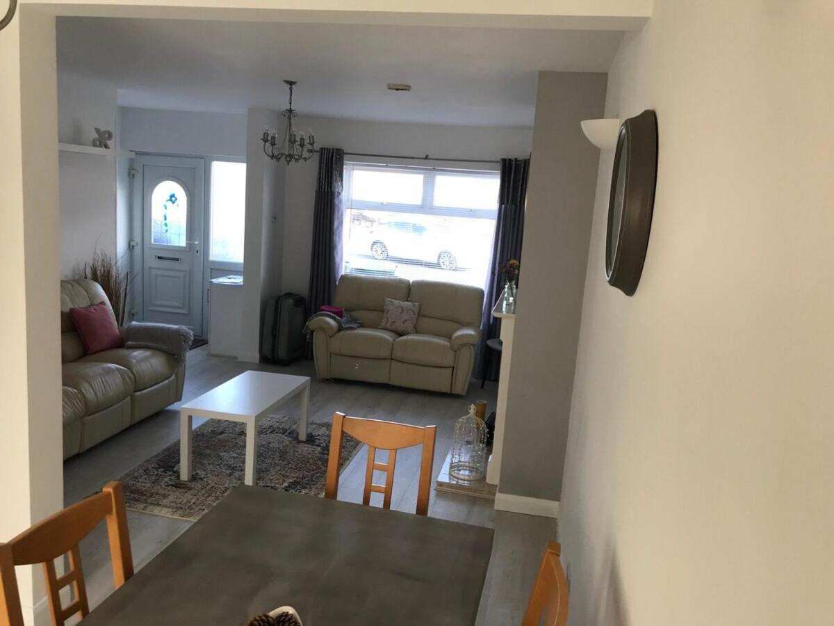 Two-Bedroom House photo 2