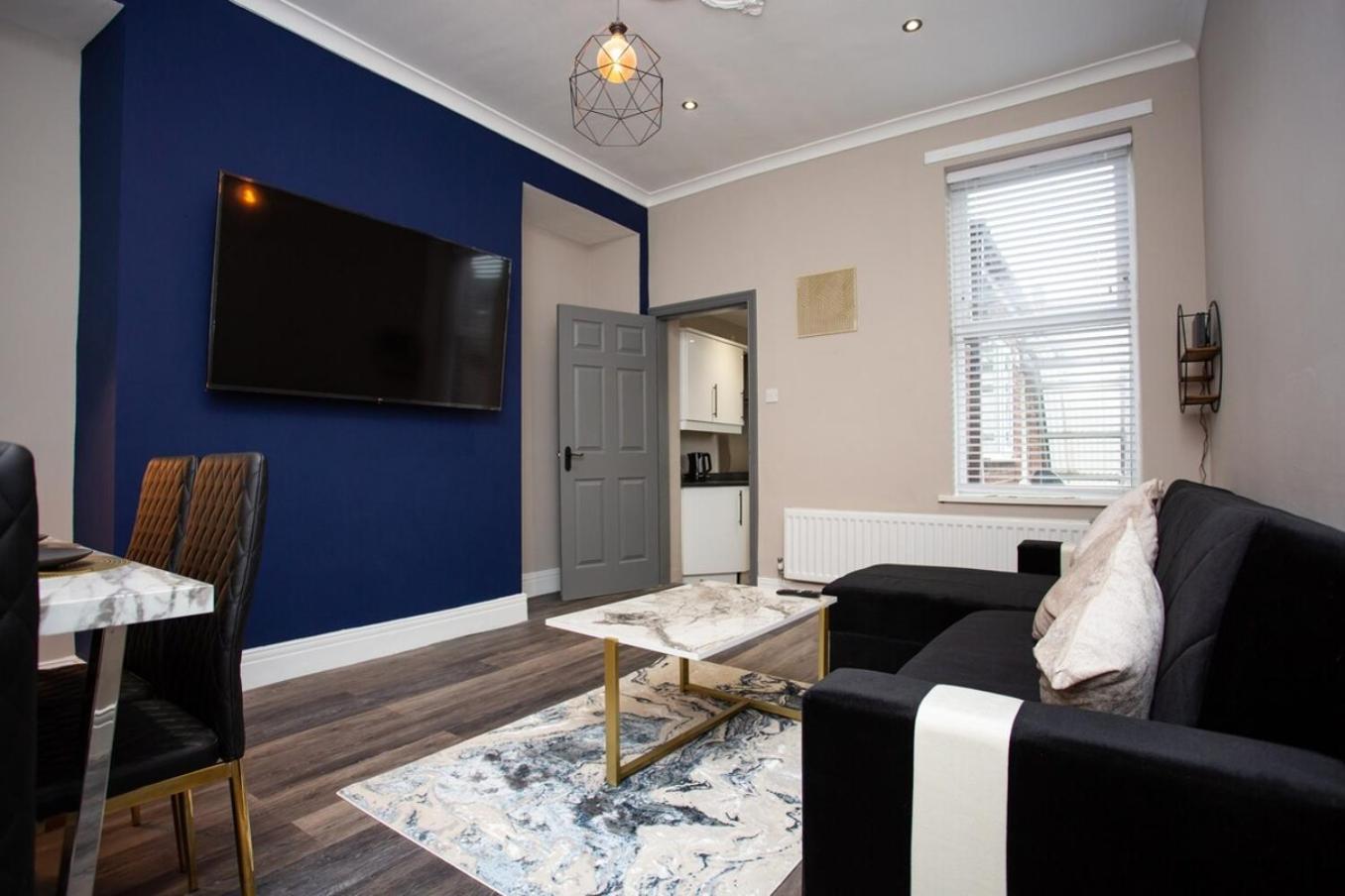 Apartment photo 1