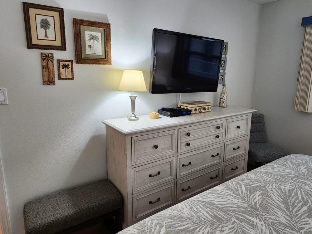 Two-Bedroom Apartment - Photo 15