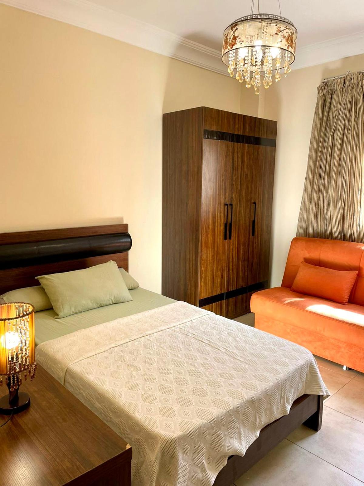 Three-Bedroom Chalet photo 2