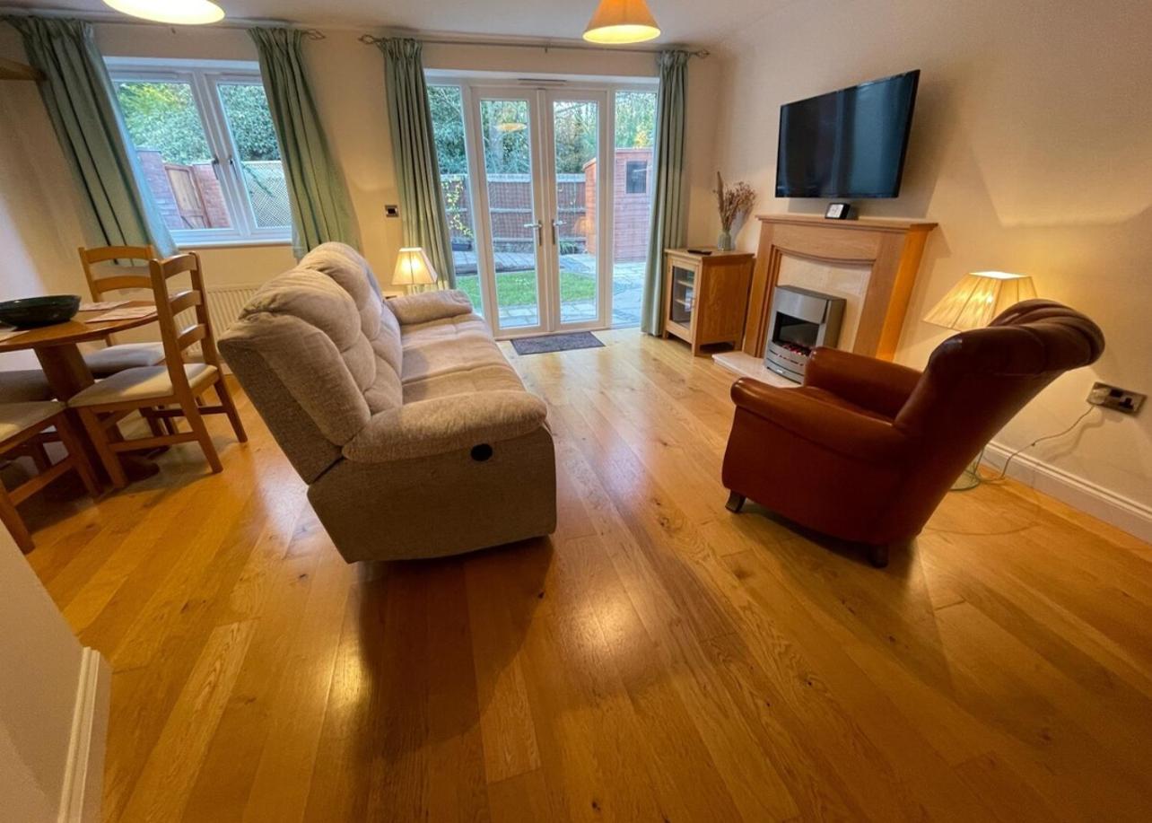 Two-Bedroom House photo 2