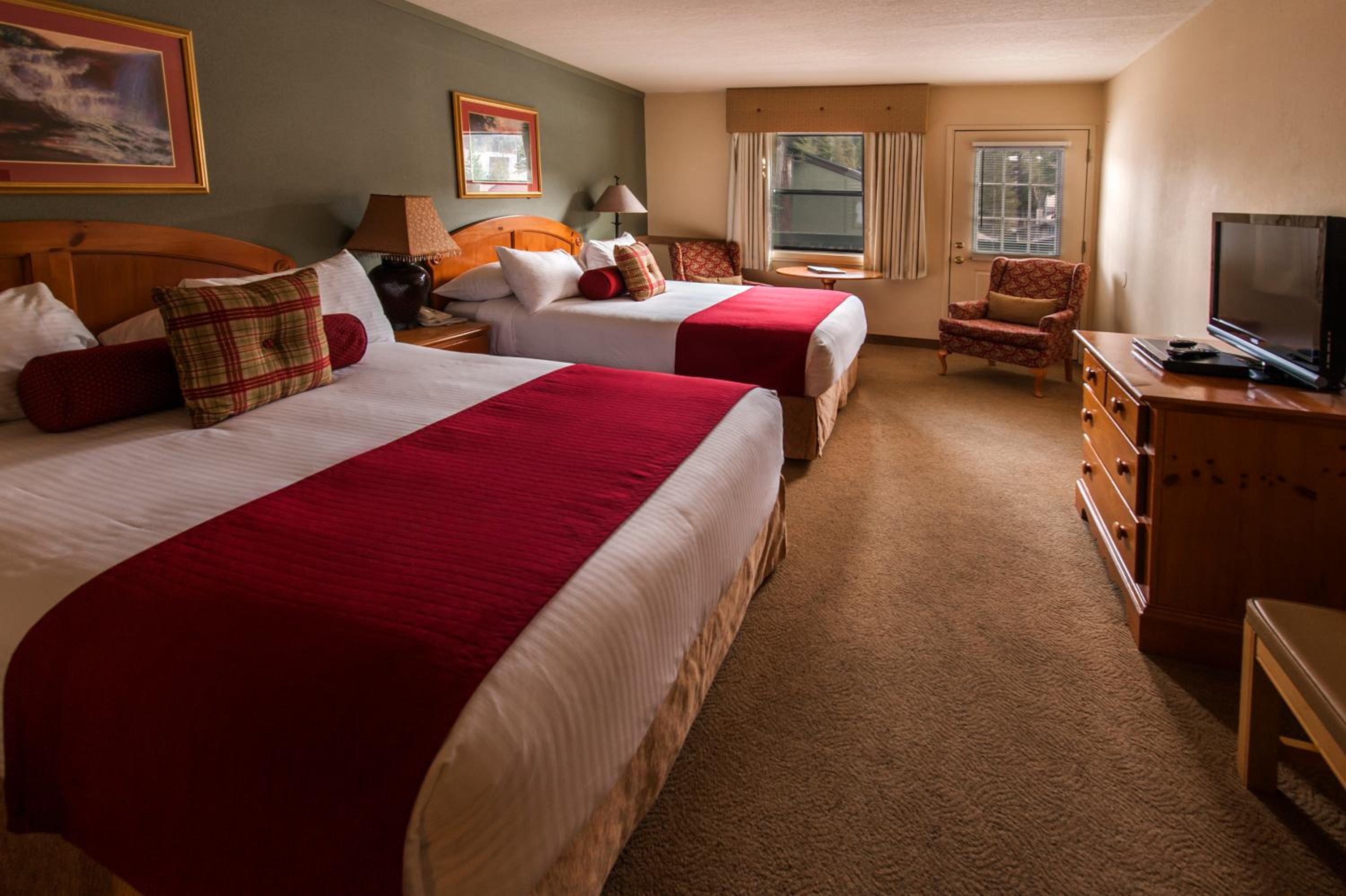 Queen Room with Two Queen Beds - Photo 1