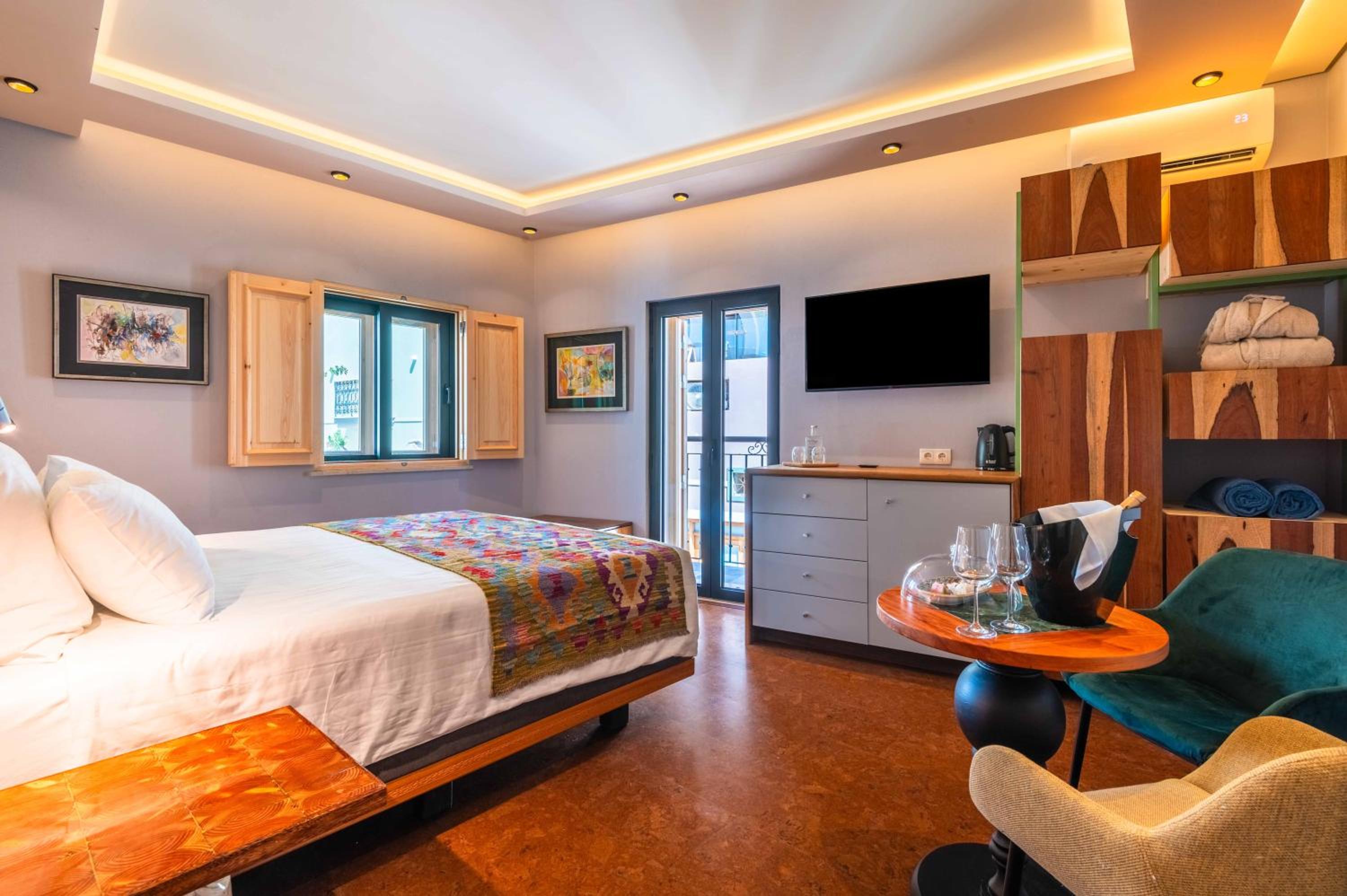 Deluxe Double or Twin Room