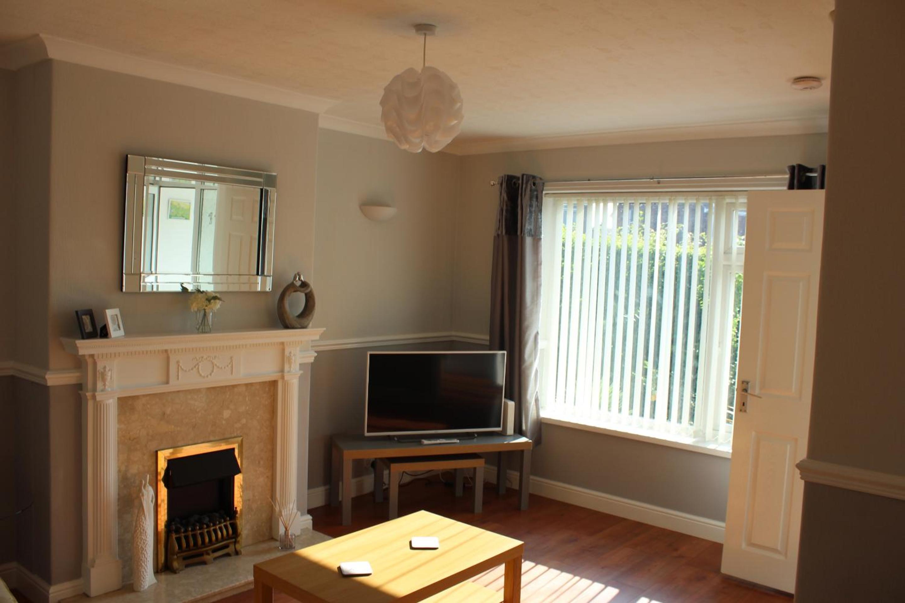 Two-Bedroom House photo 3