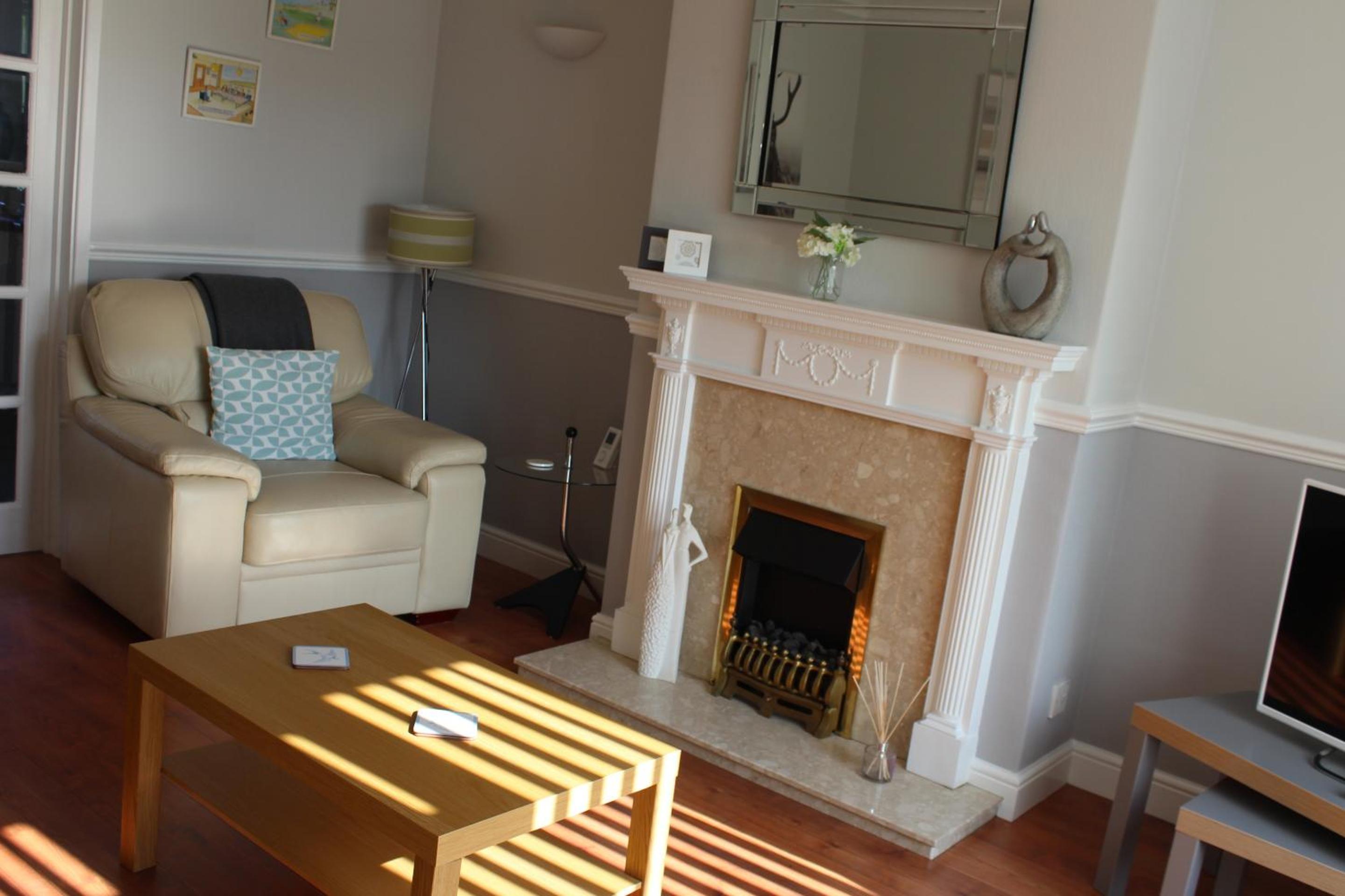 Two-Bedroom House photo 2
