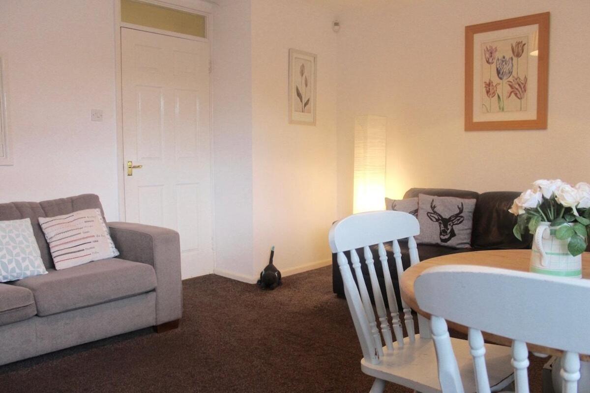 Two-Bedroom House photo 2