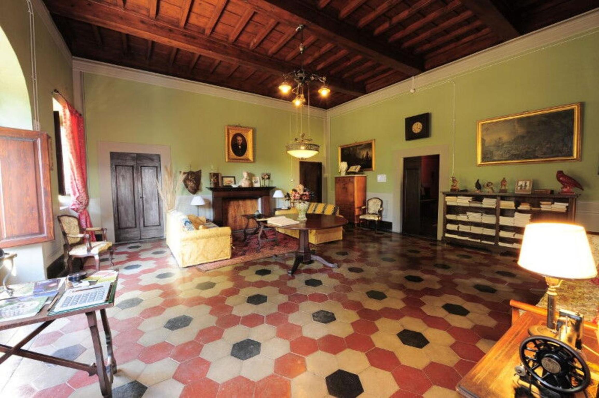 Villa photo 2
