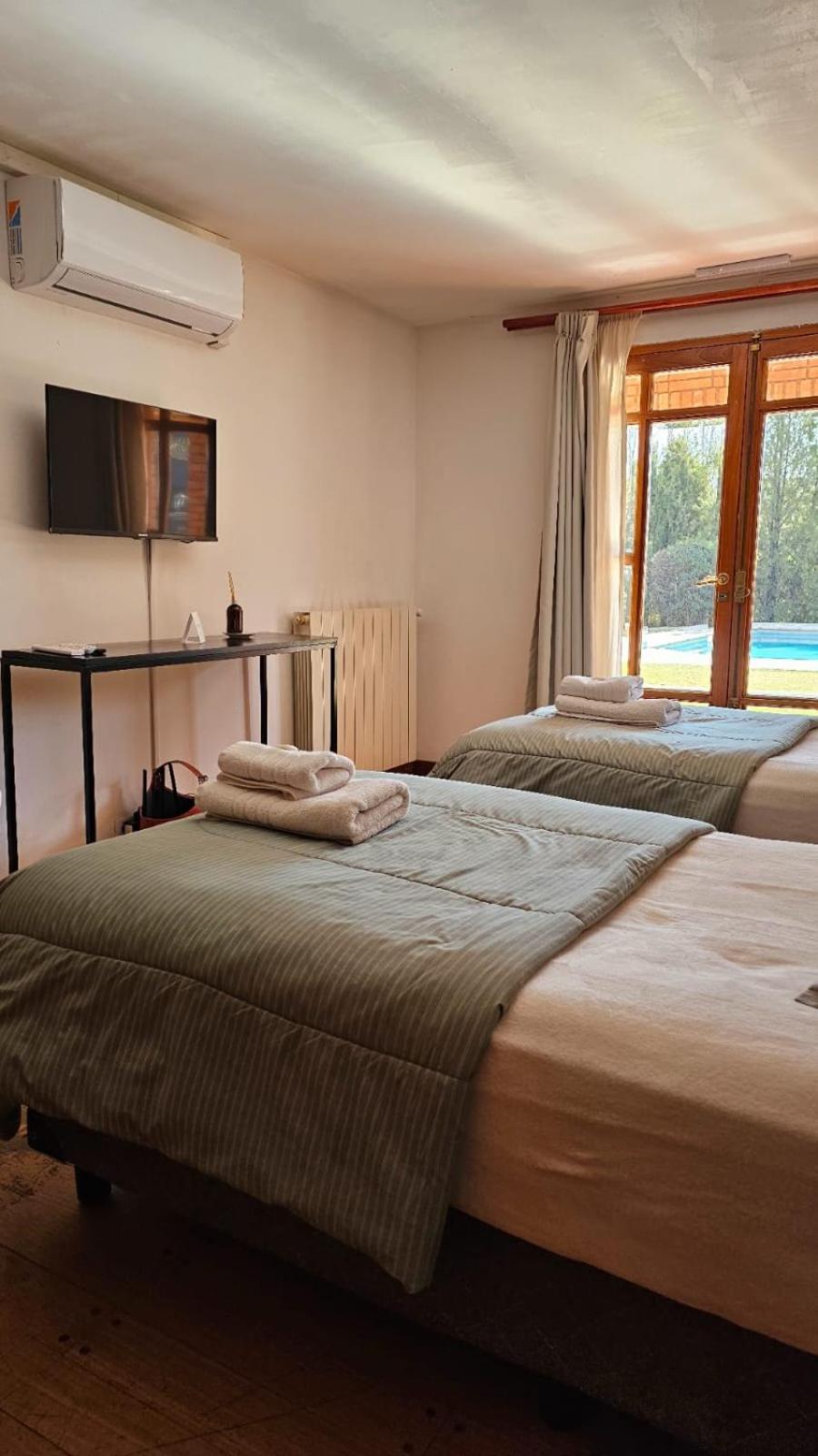Double Room with Private Bathroom photo 2