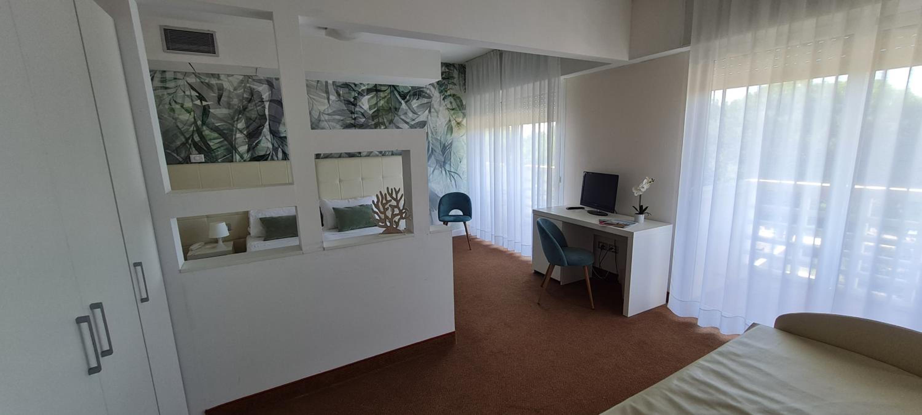 Comfort Triple Room