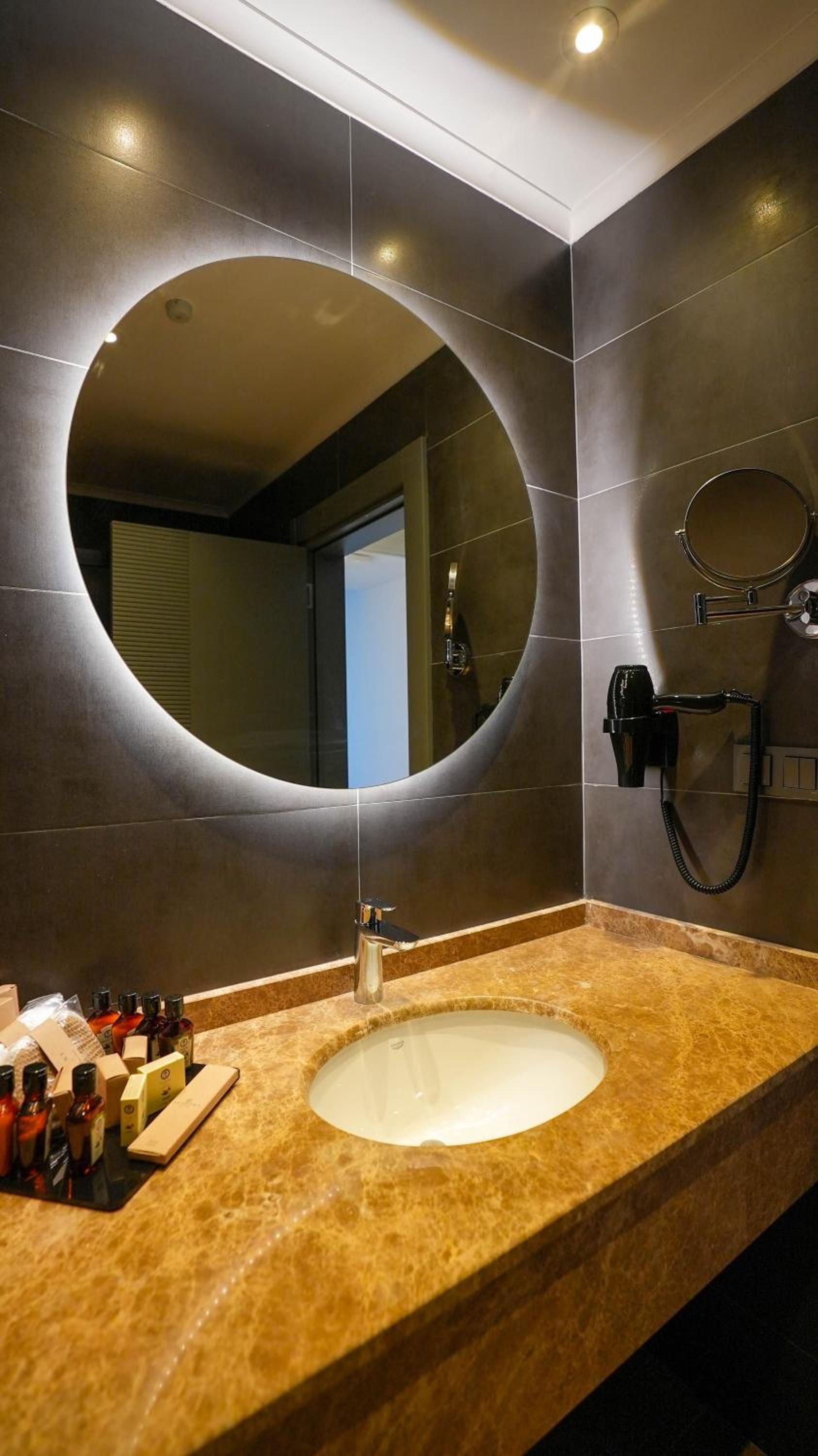 Superior King Room photo 2