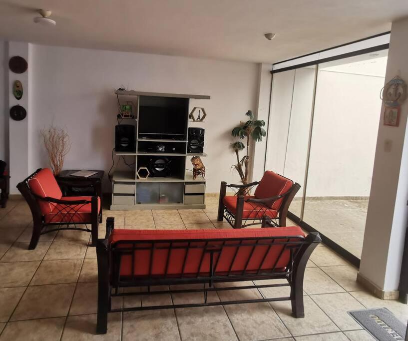 Four-Bedroom House photo 1