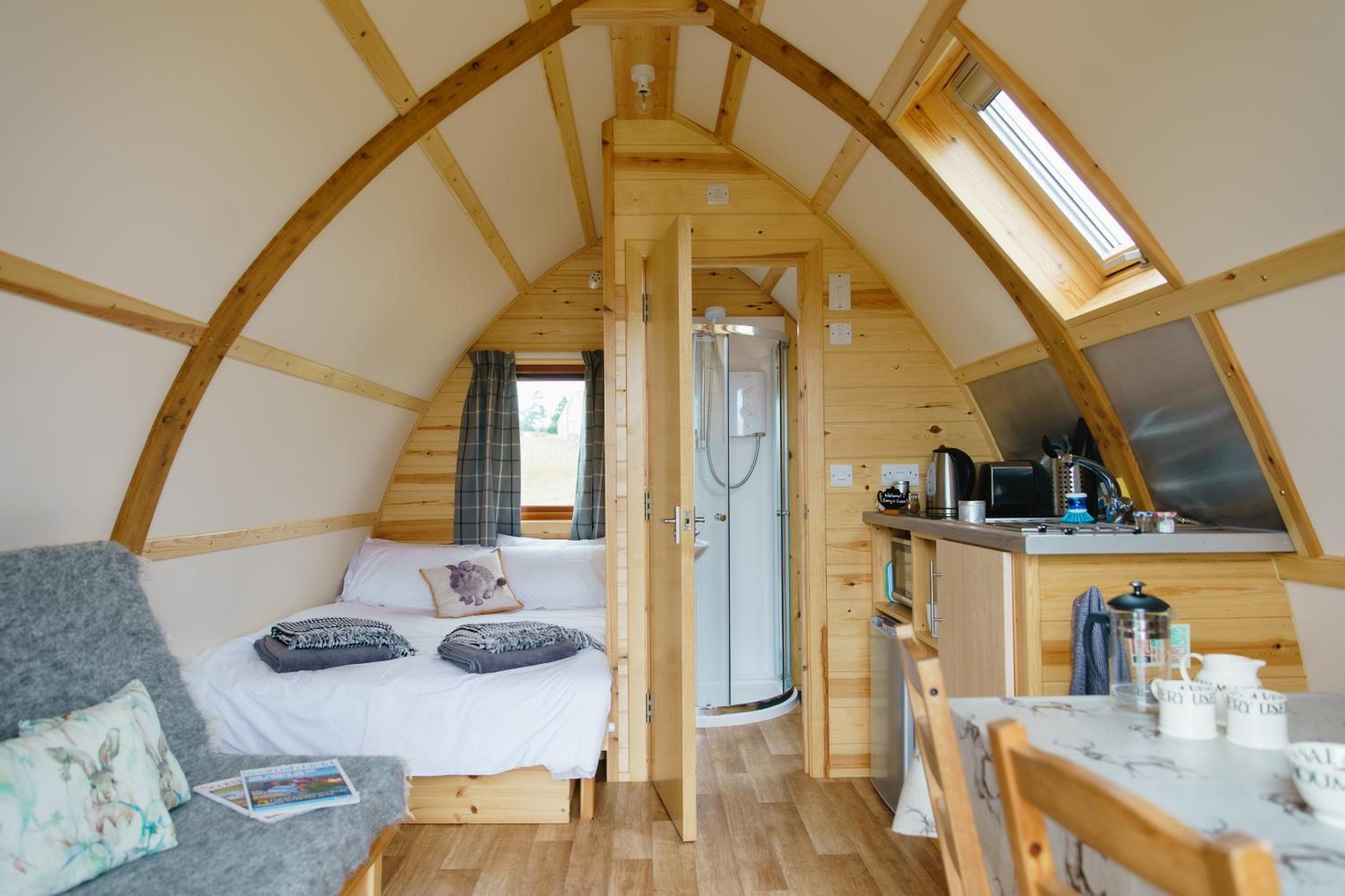 Standard Cabin with Hot Tub photo 1