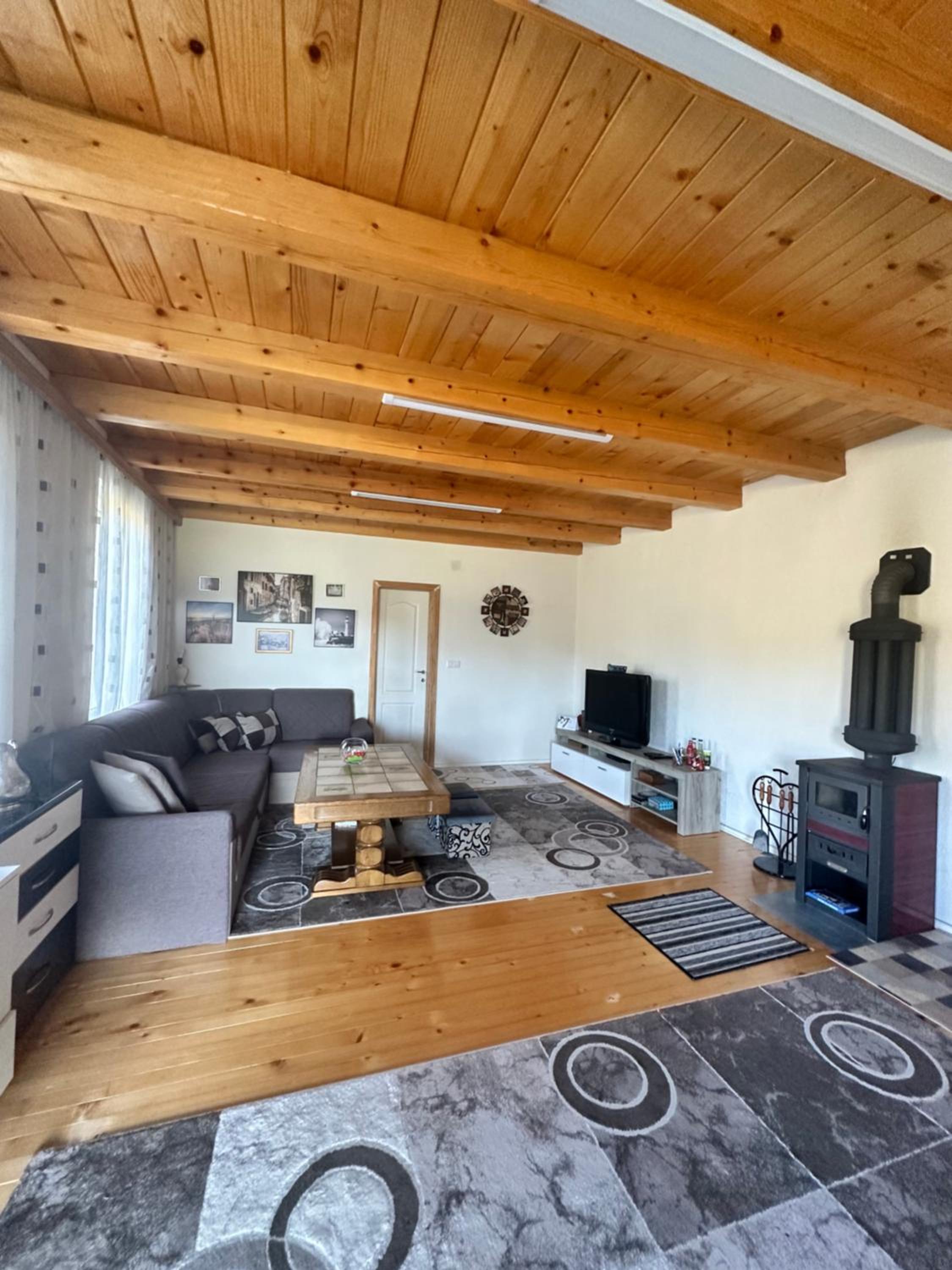 One-Bedroom House photo 3