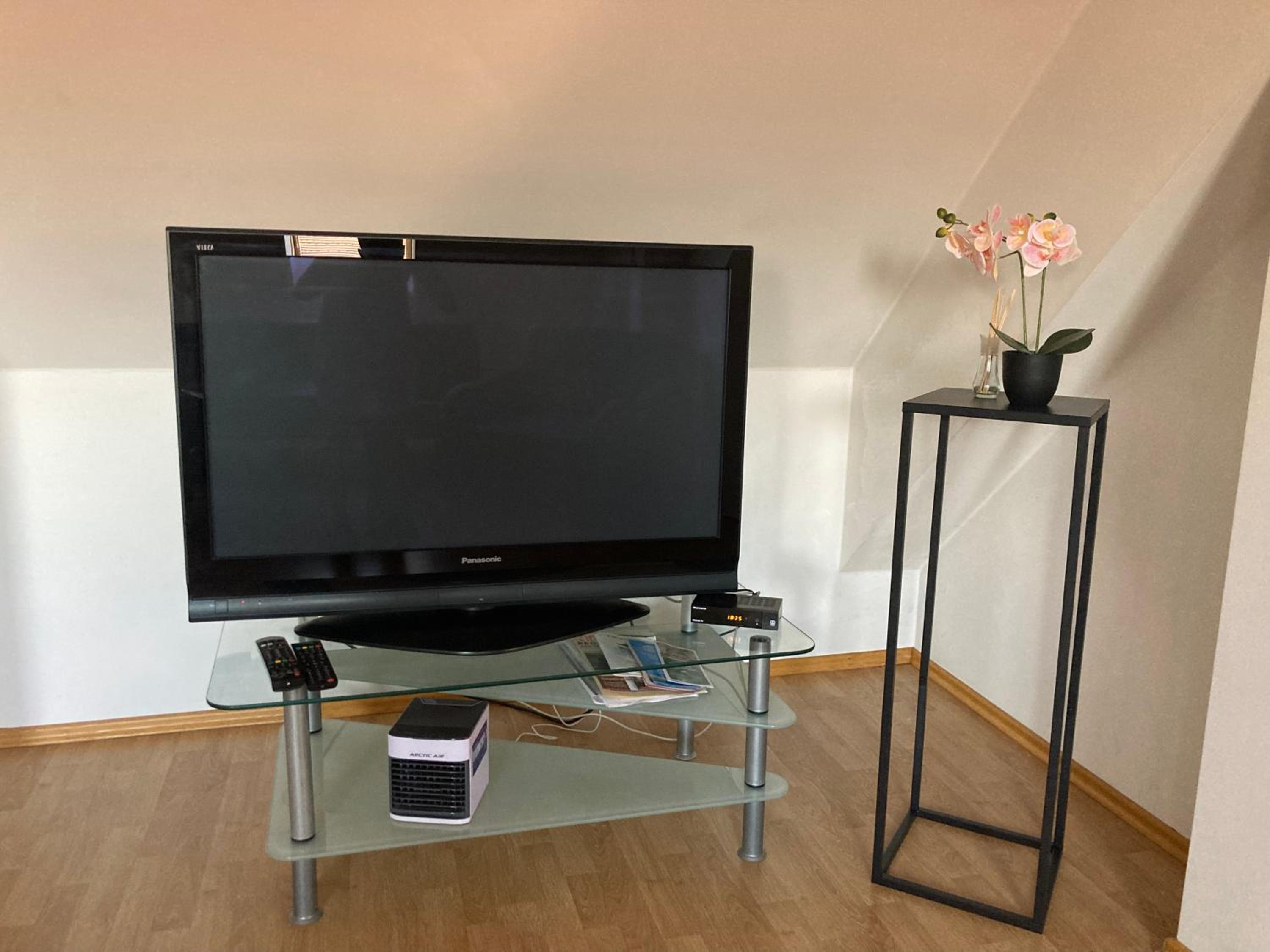 Family Room photo 2