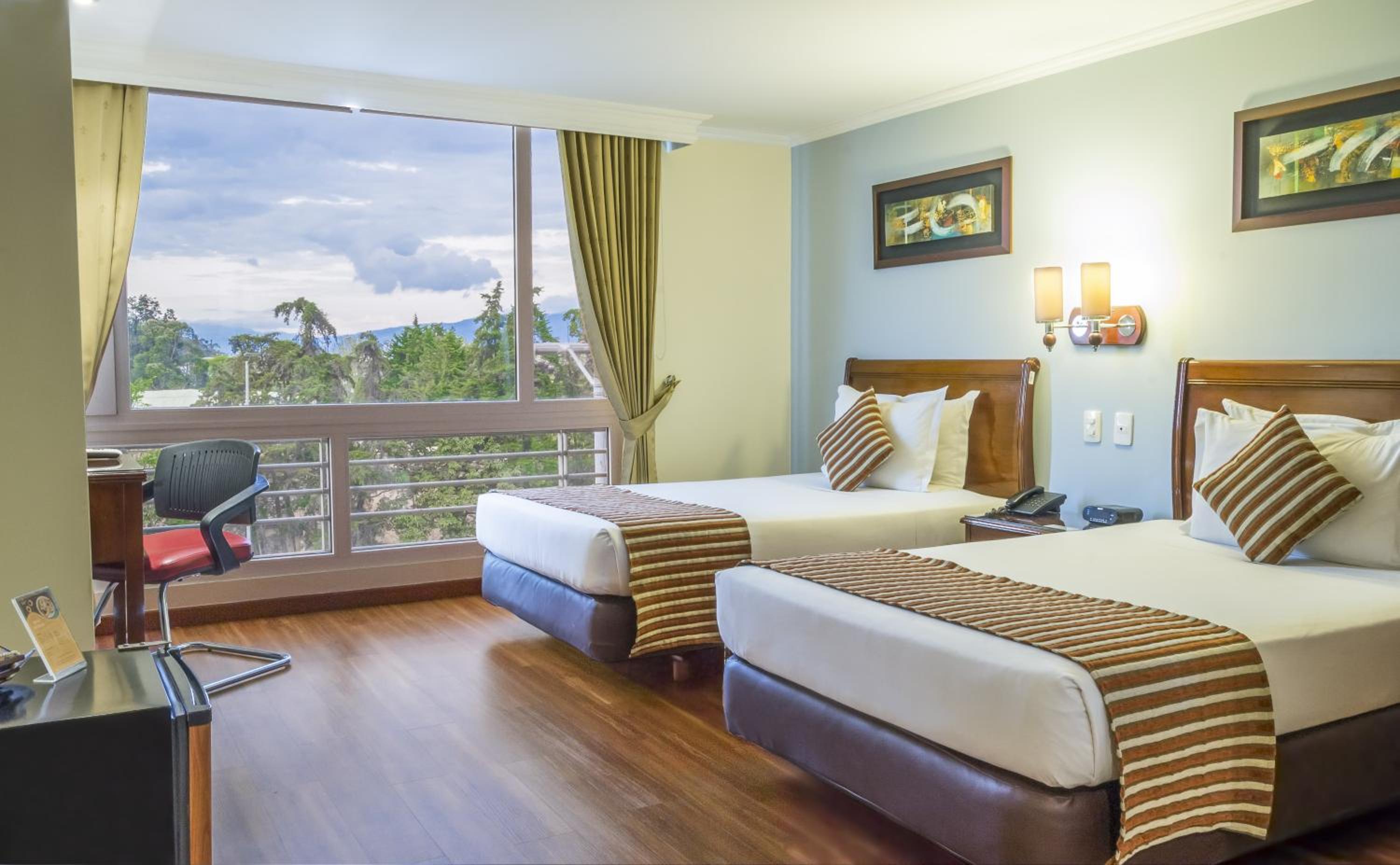 Standard Twin Room