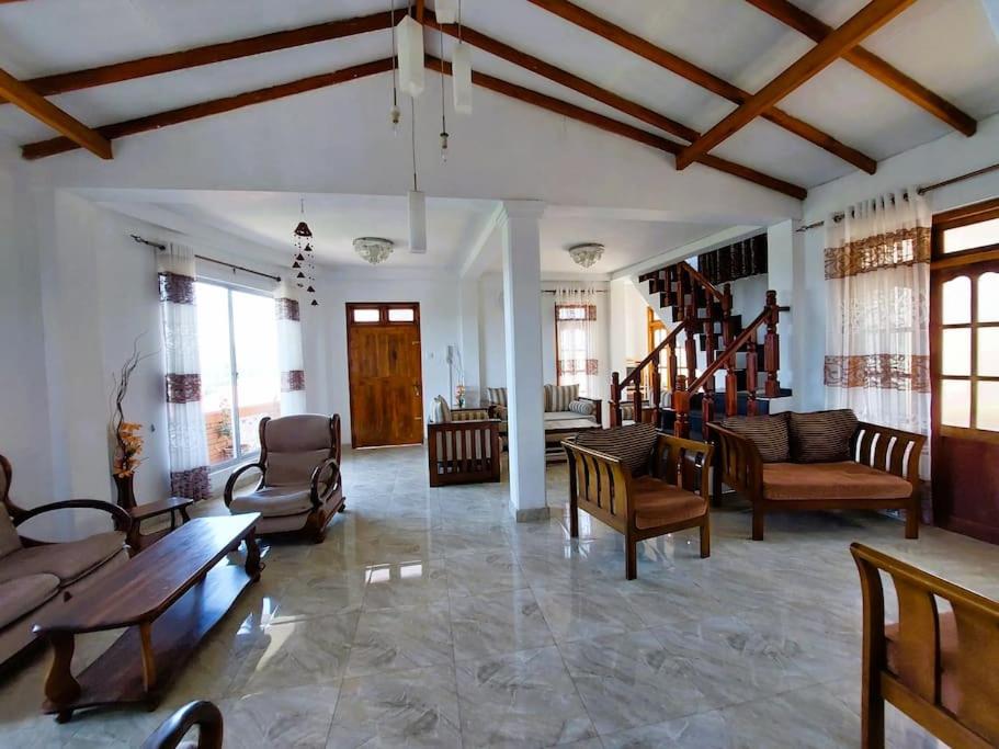 Three-Bedroom Apartment with View photo 1