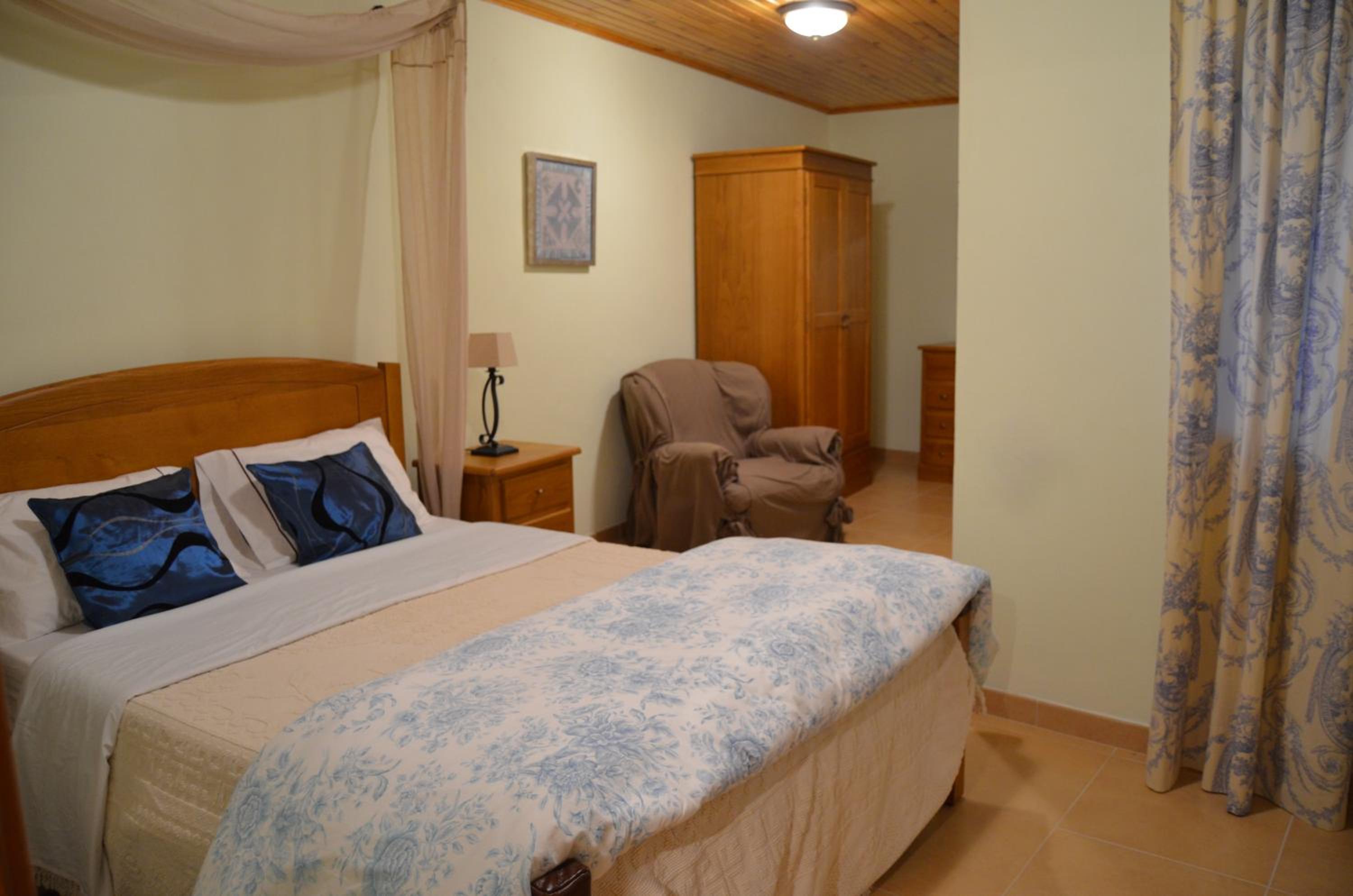 Double Room - Photo 10