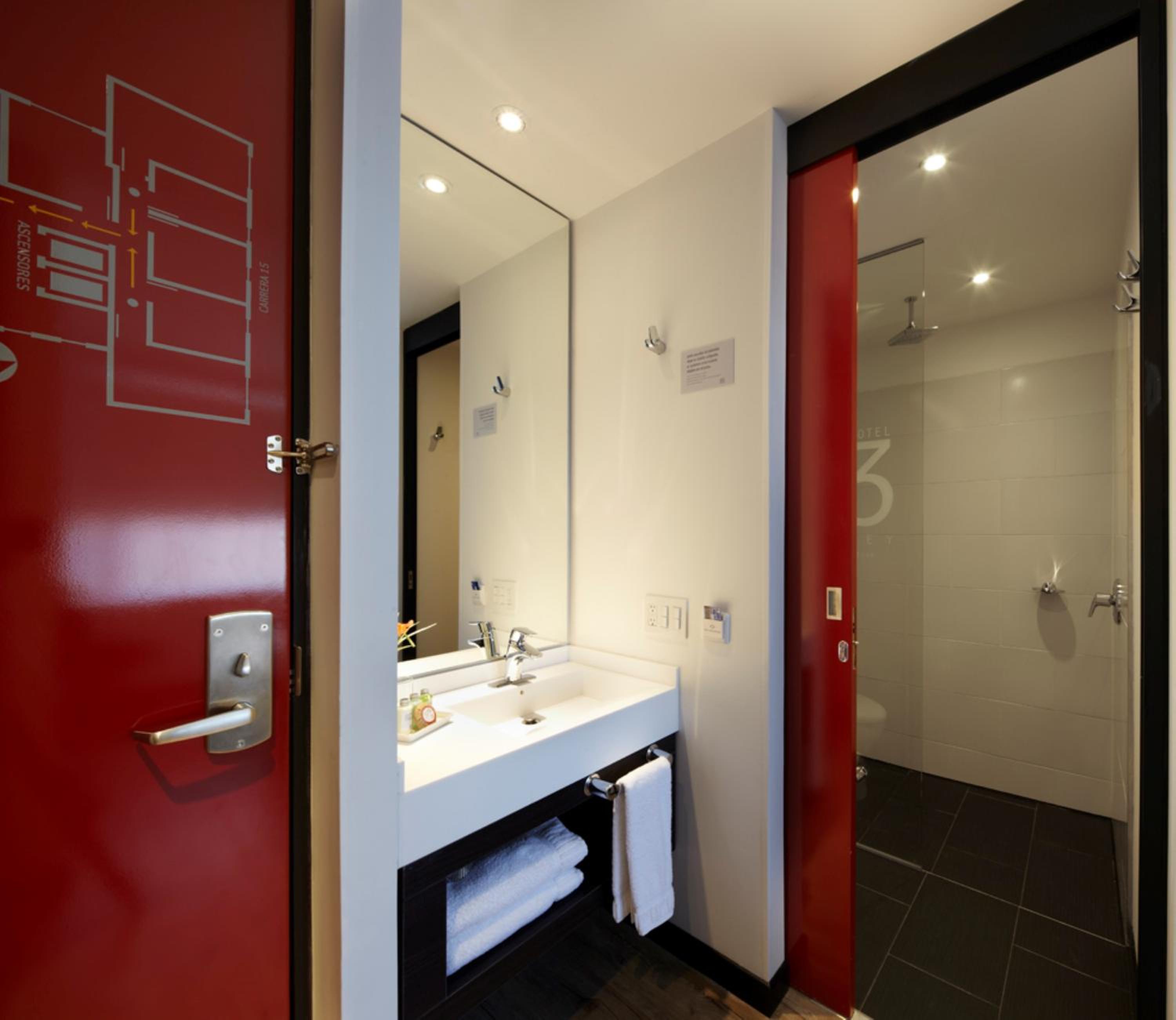 Queen Room - Photo 5