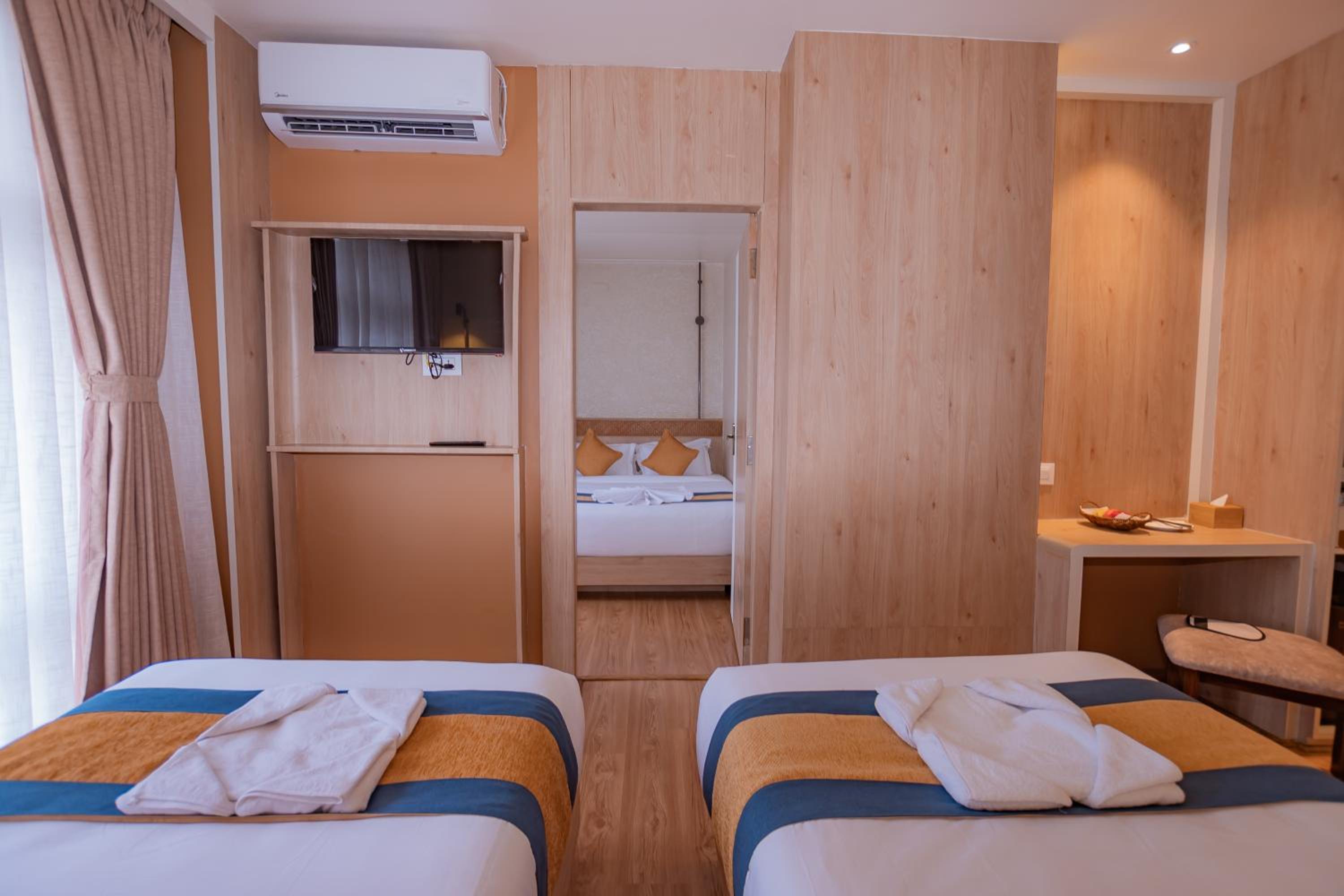 Deluxe Twin Room - Photo 3