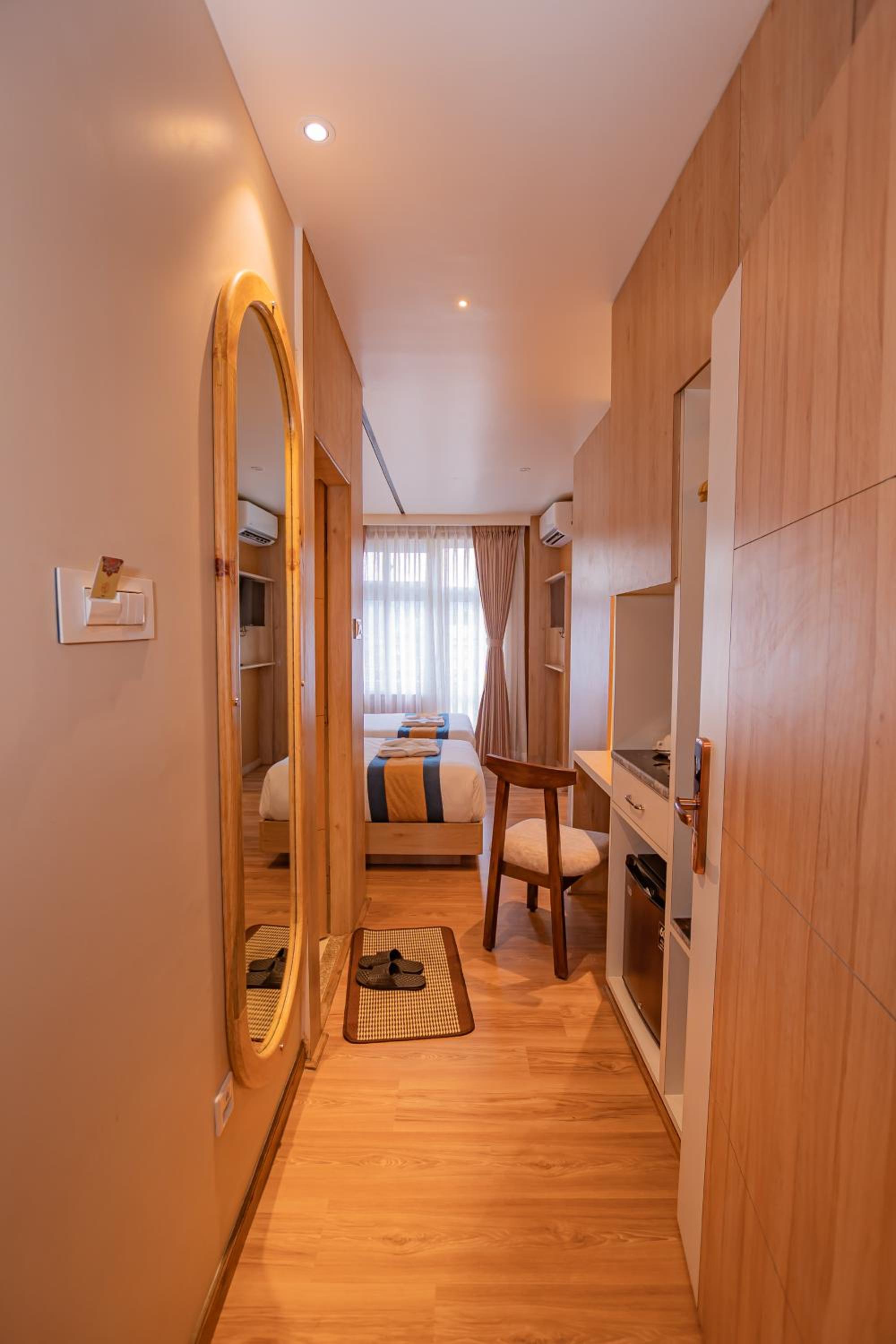 Deluxe Twin Room - Photo 12