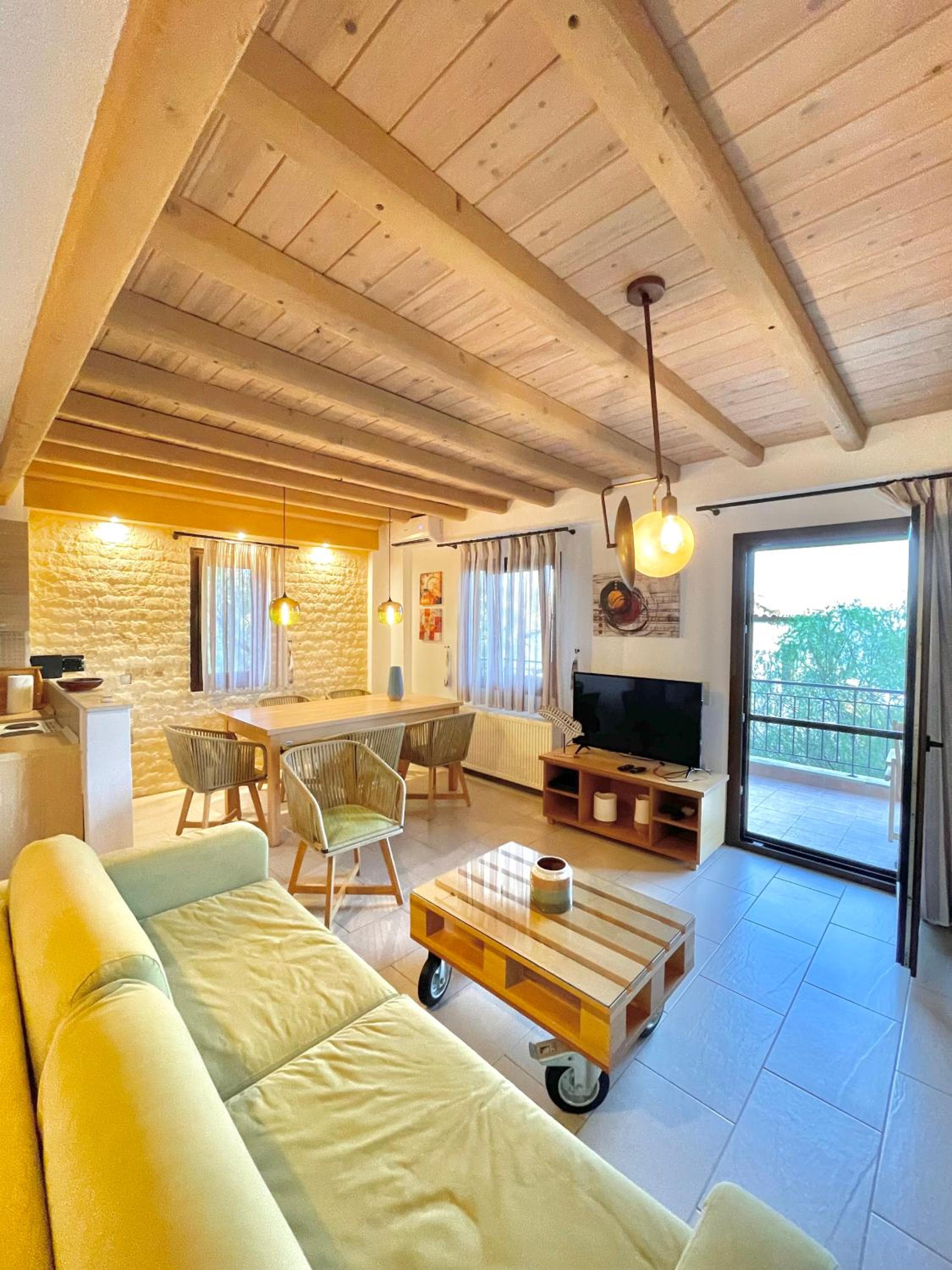Villa with Garden View