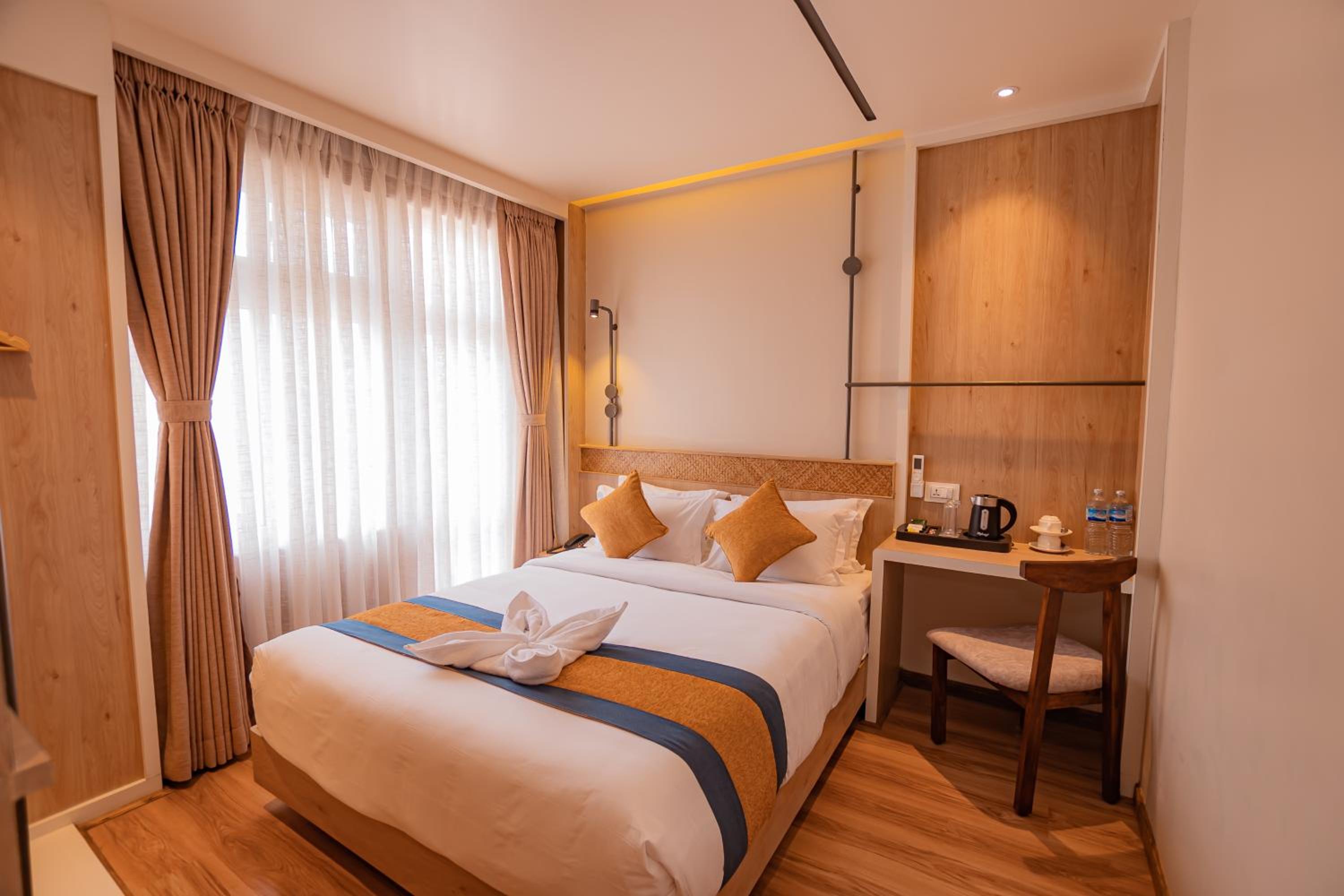 Deluxe Double Room - Photo 14