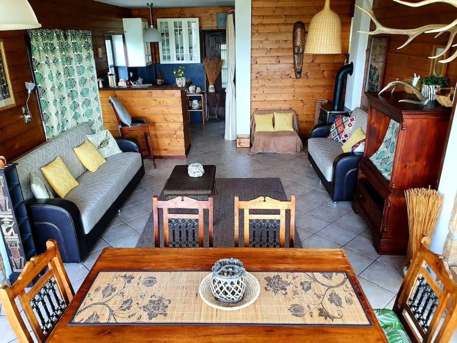 Two-Bedroom House photo 2