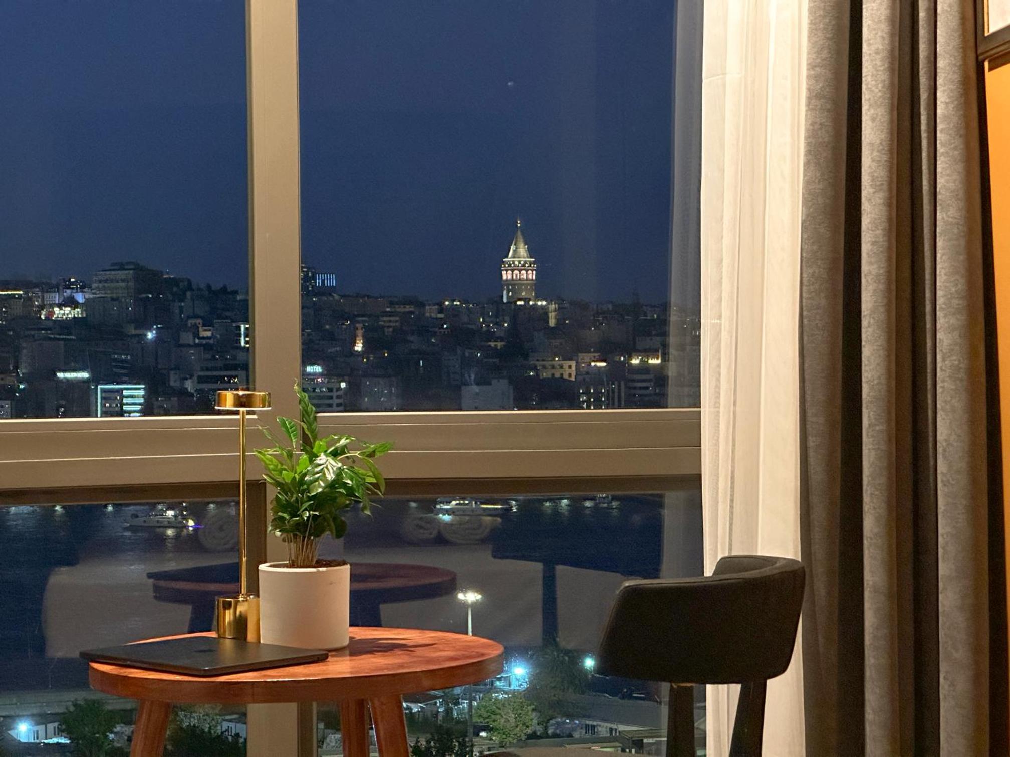 Double Room with Sea View photo 2