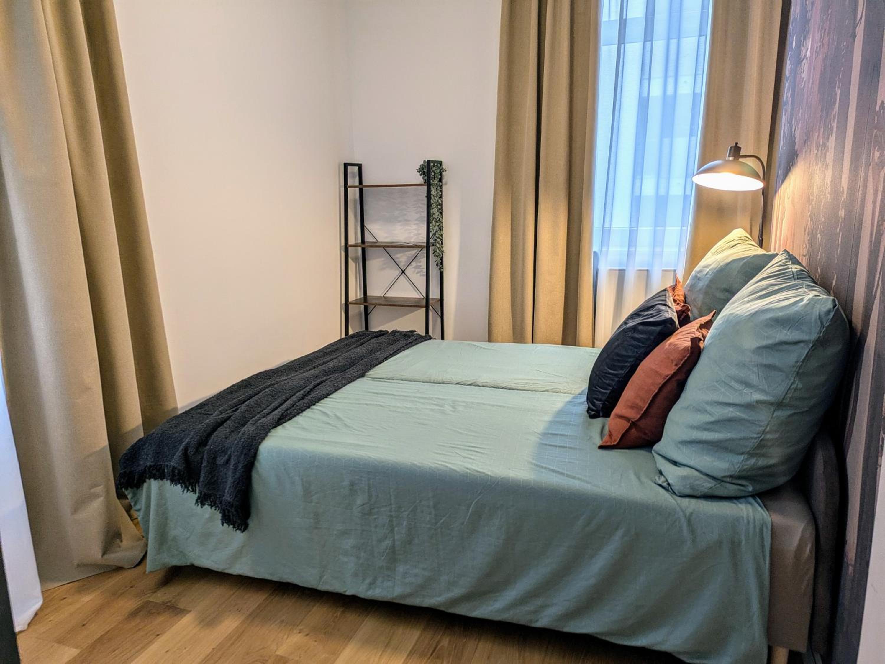 One-Bedroom Apartment photo 3