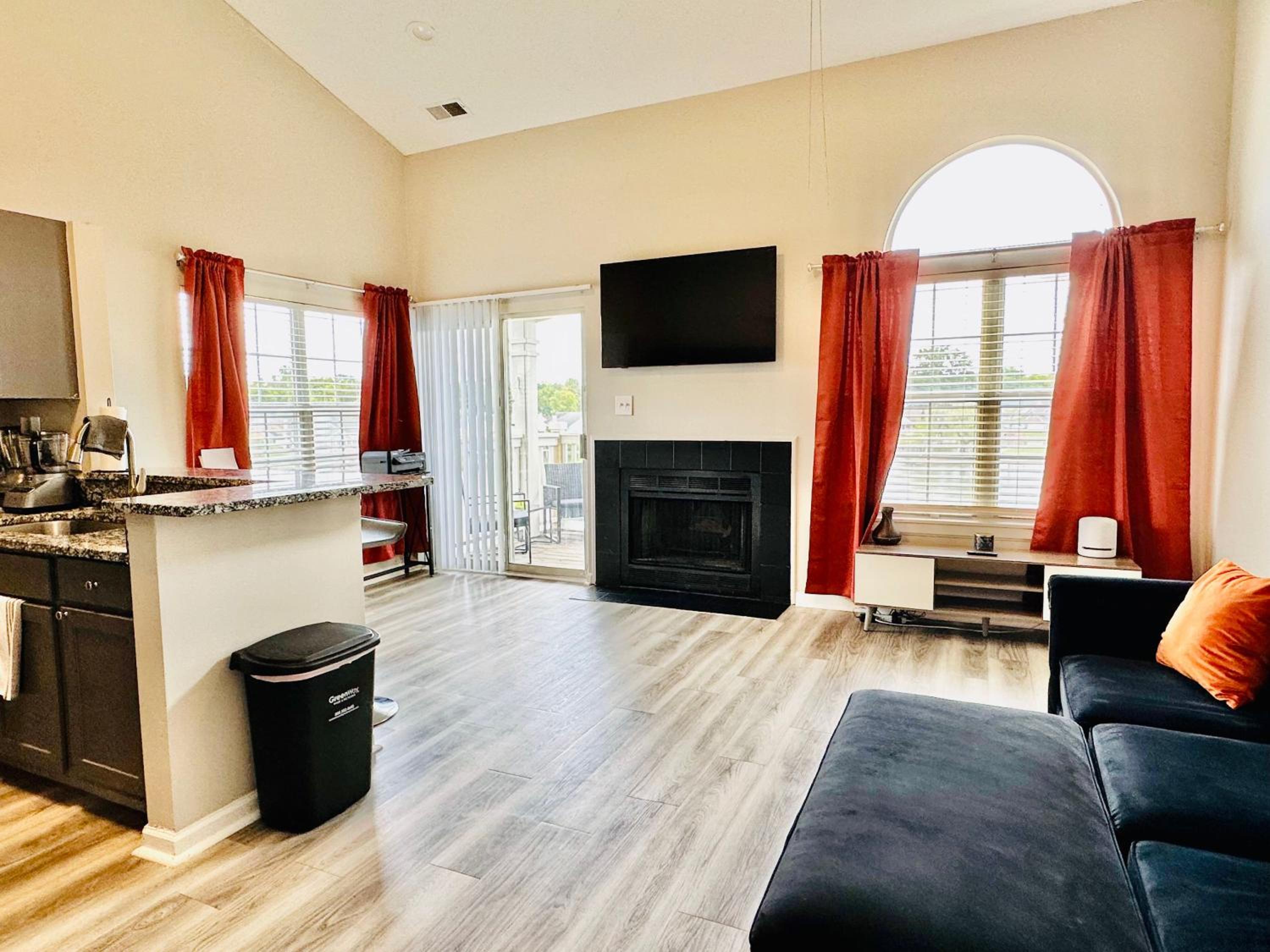 One-Bedroom Apartment