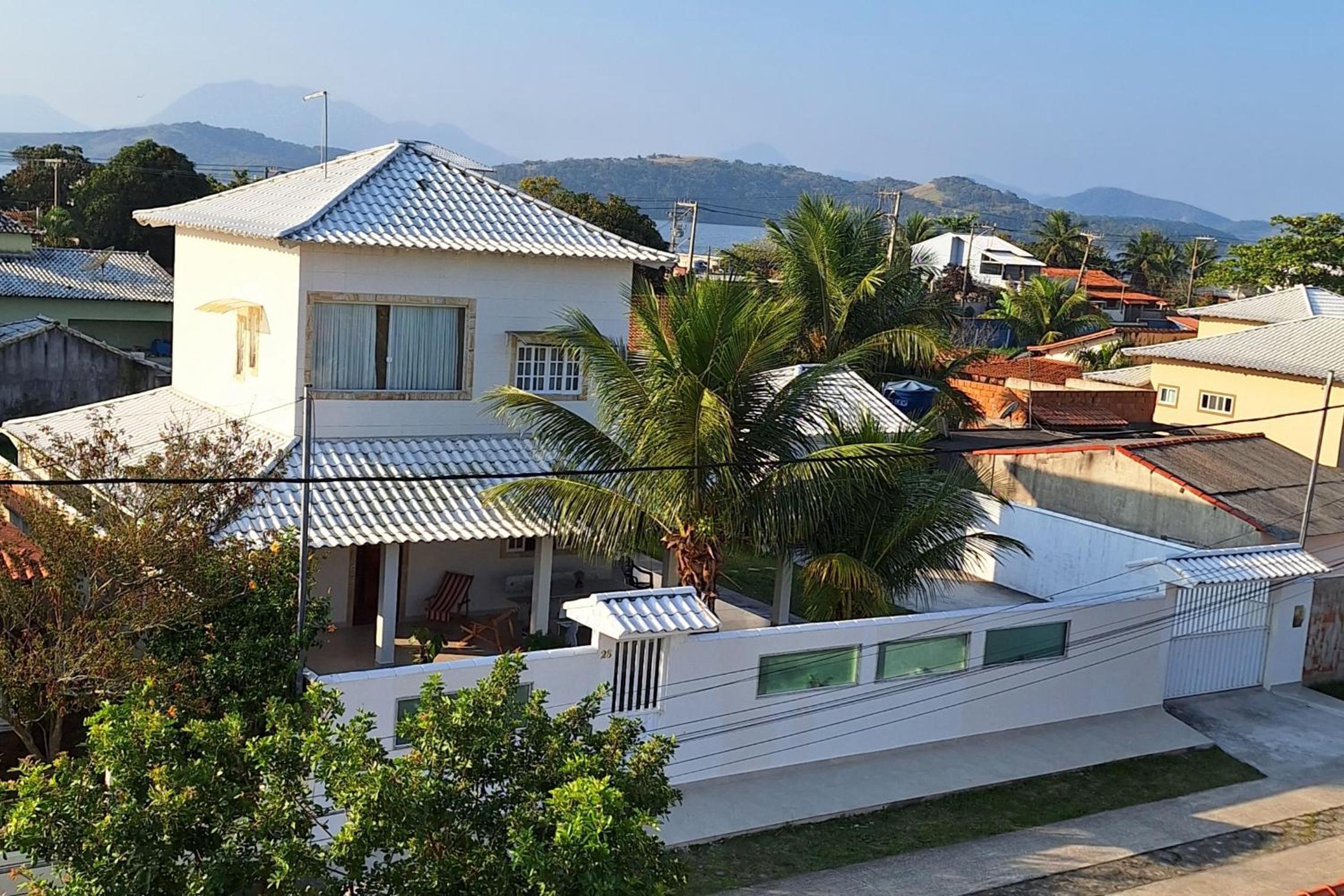 Four-Bedroom House photo 2