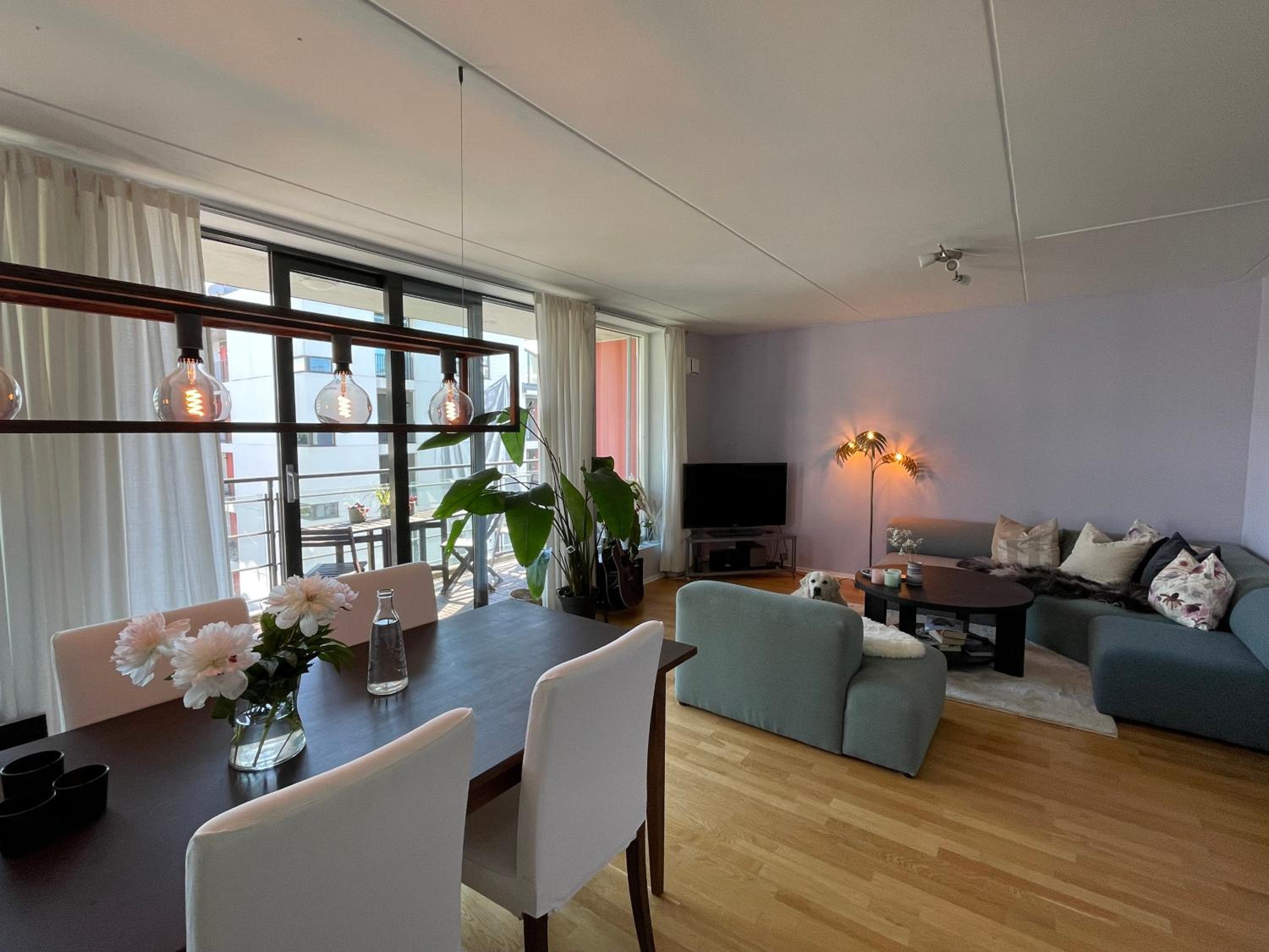 One-Bedroom Apartment photo 1