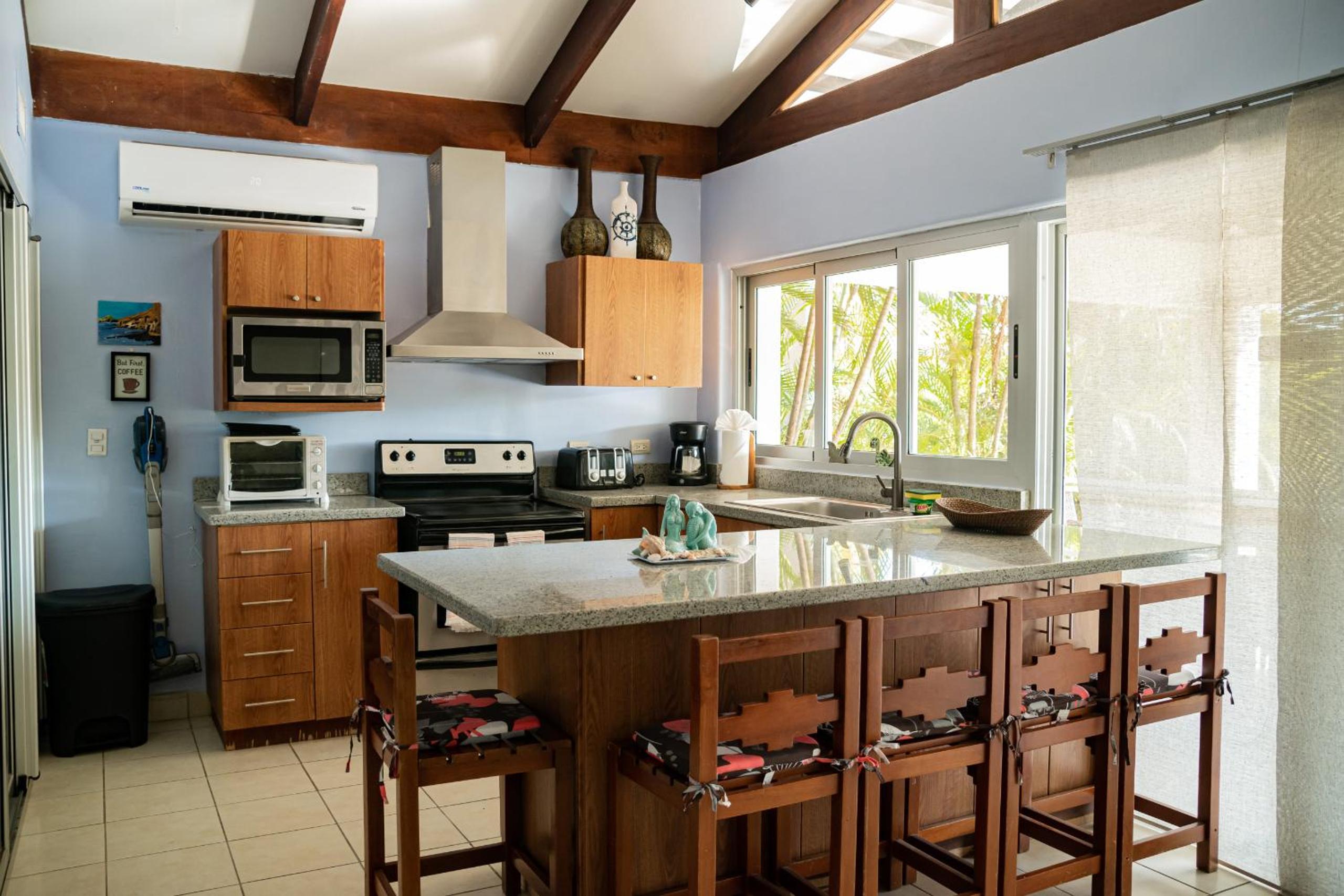 Three-Bedroom Villa photo 1