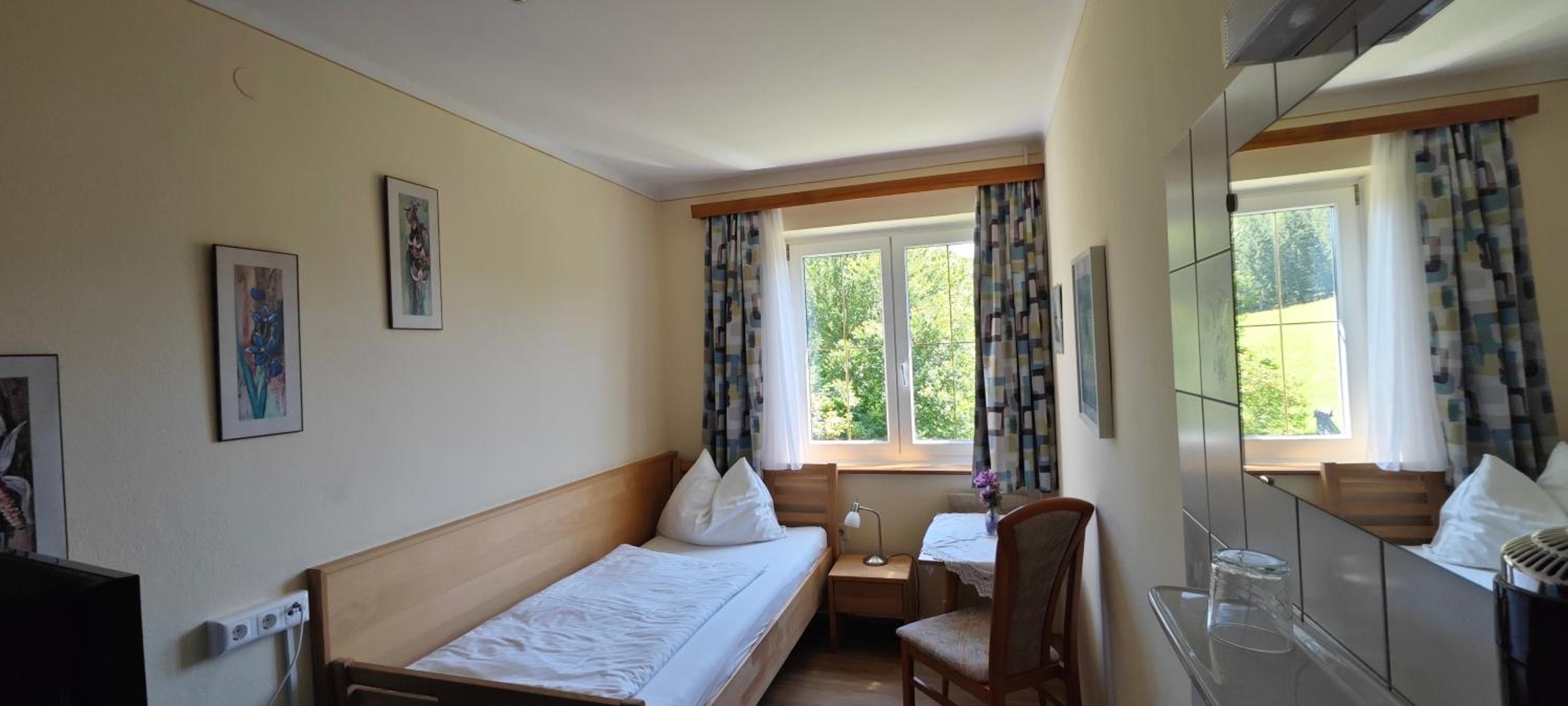 Single Room with Garden View photo 1