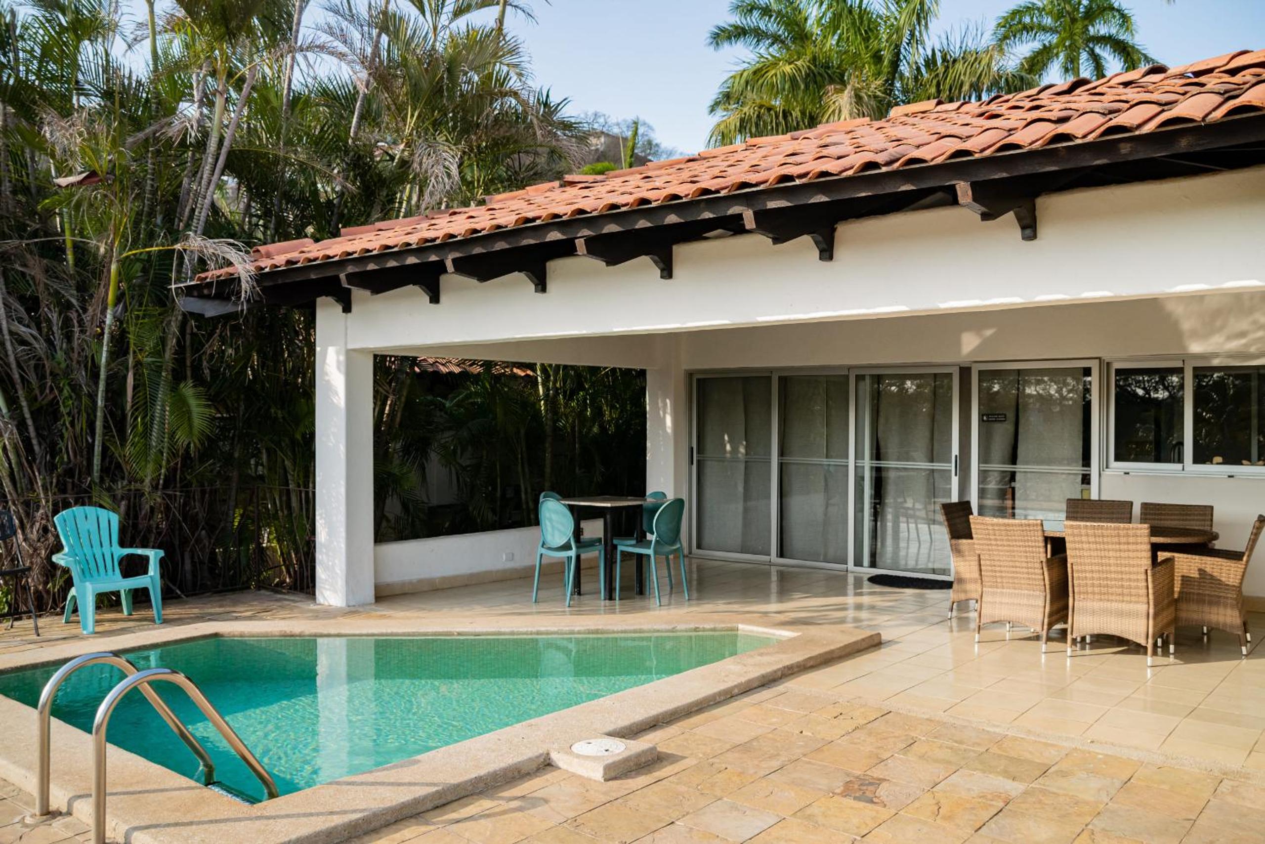 Three-Bedroom Villa photo 3
