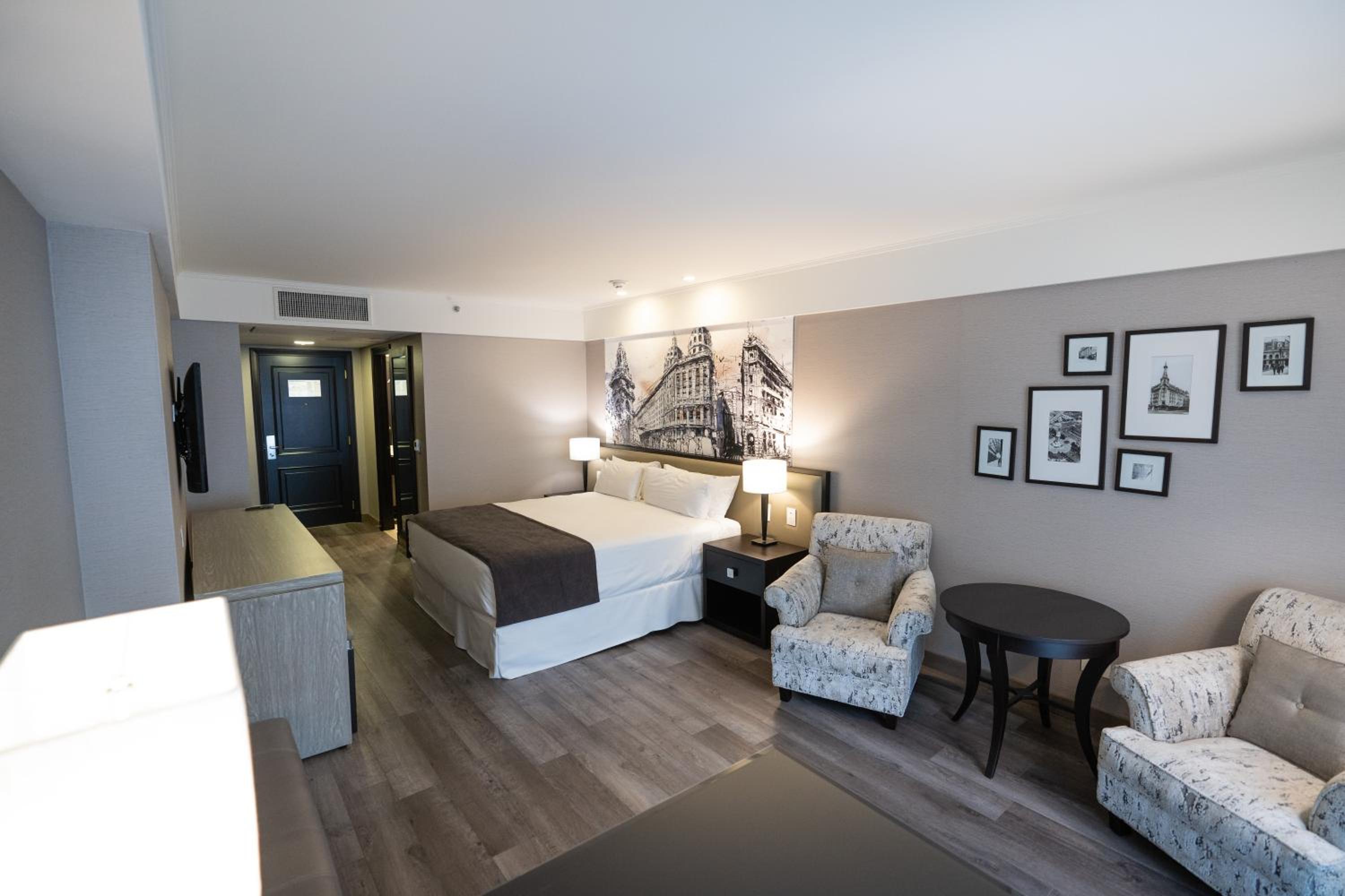 King Room