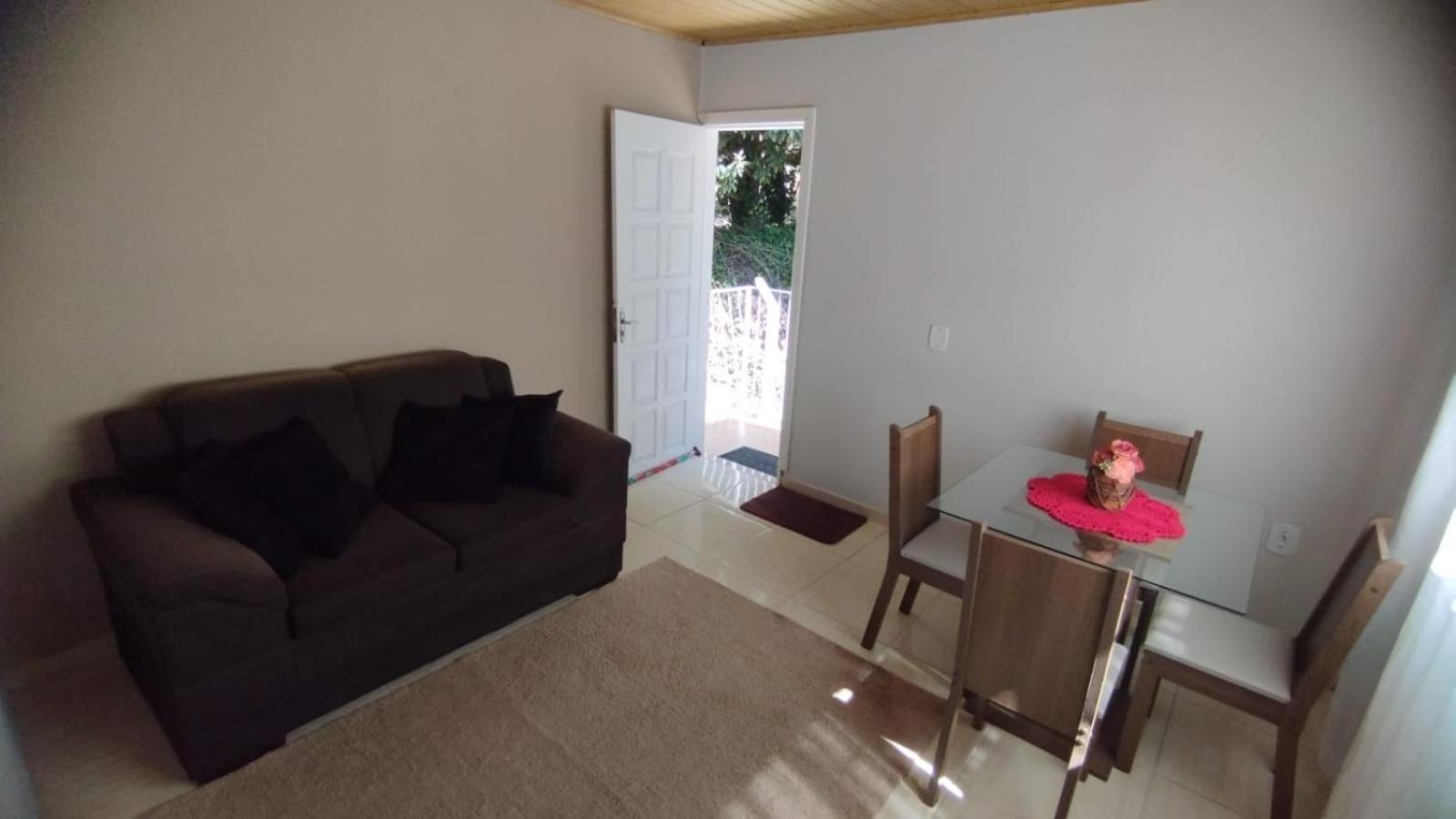 One-Bedroom Apartment photo 3