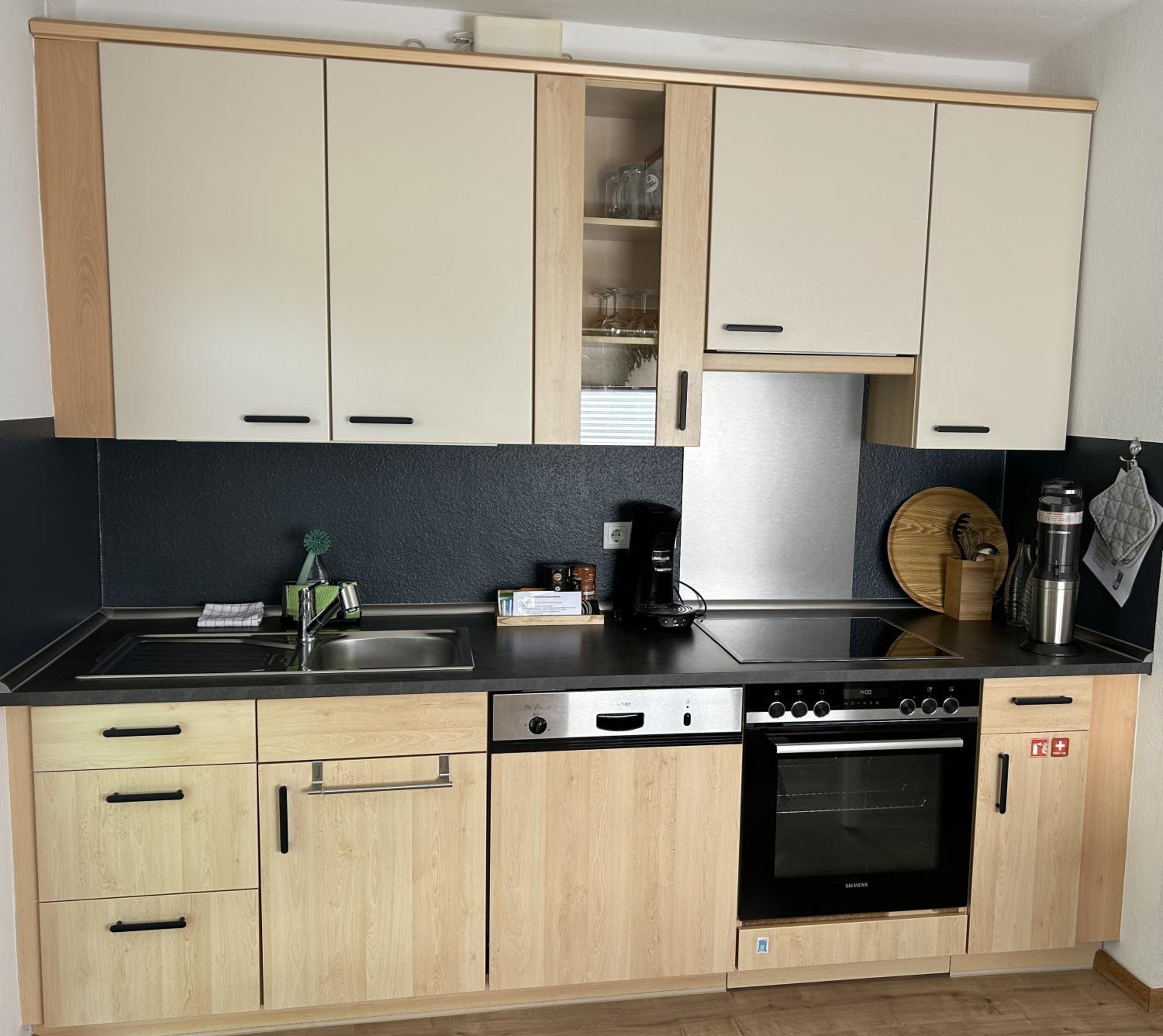 Apartment with Garden View - Photo 16