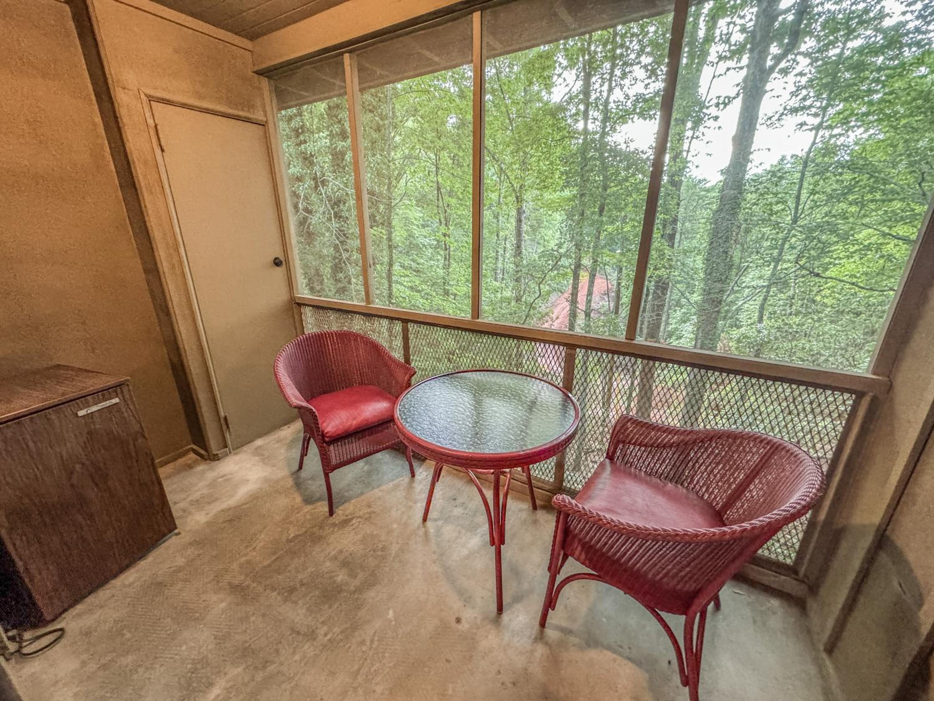 Deluxe Double Room with Balcony - Photo 3