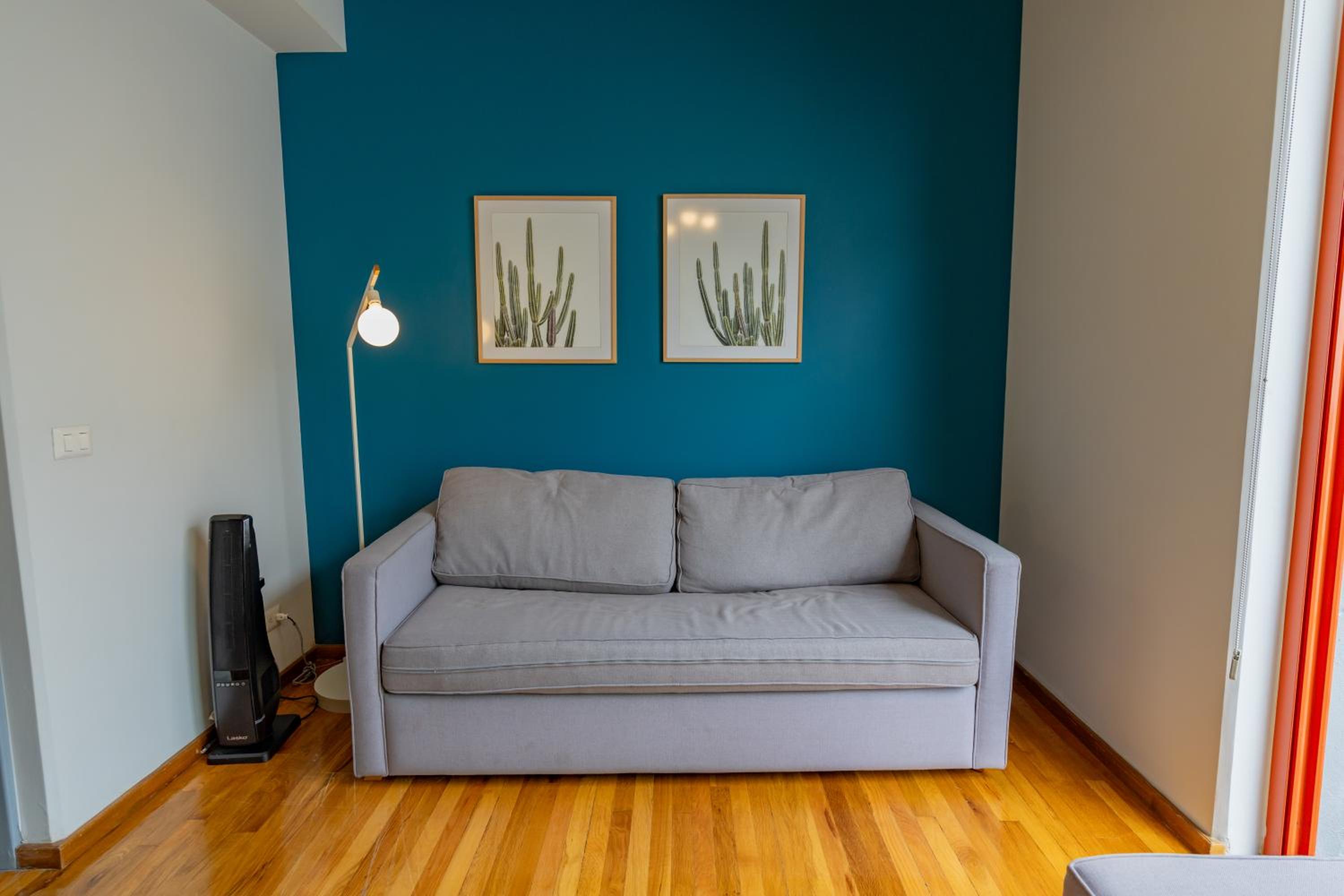 One-Bedroom Apartment with Balcony photo 3