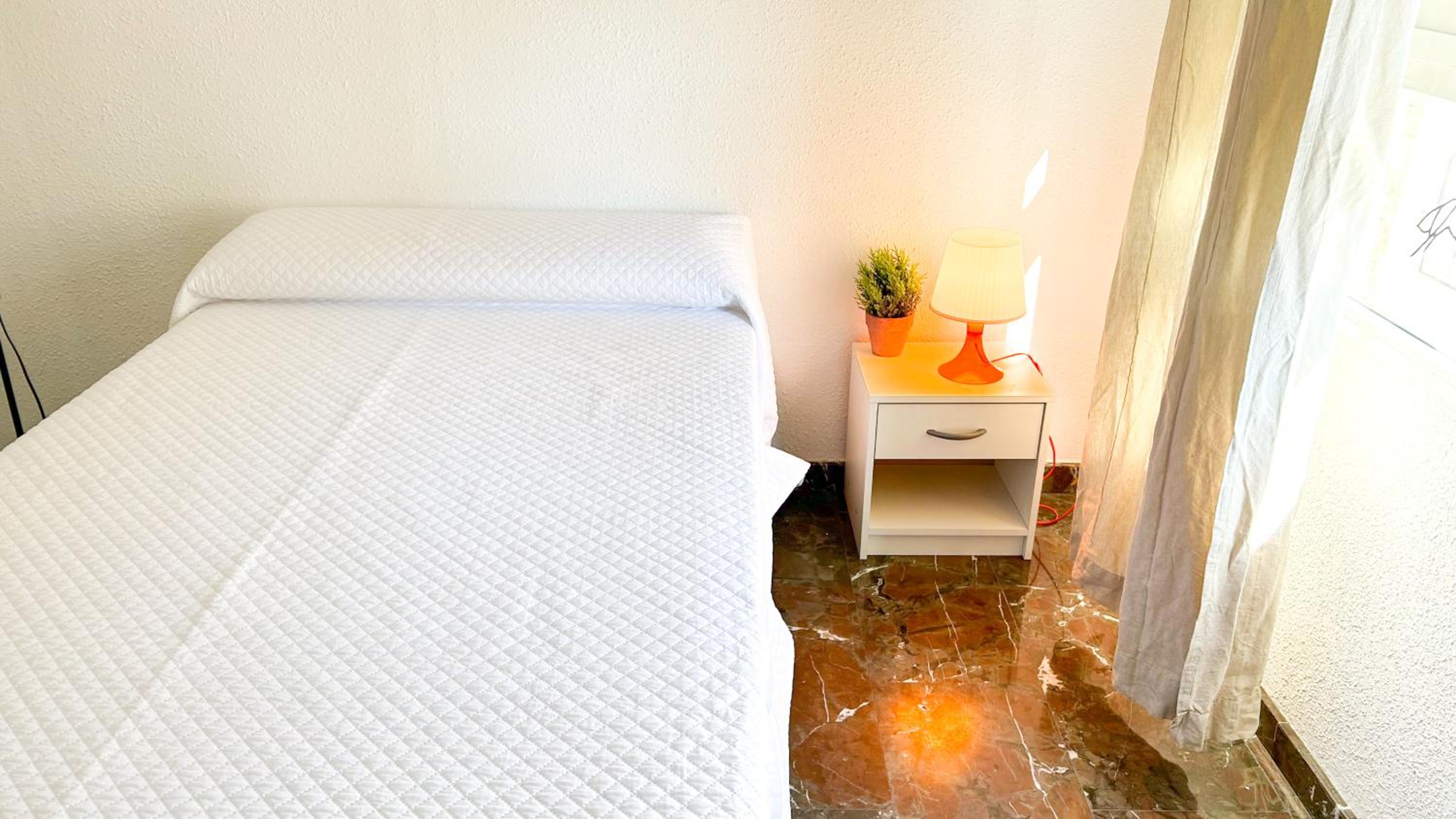 Habitación Individual Económica
