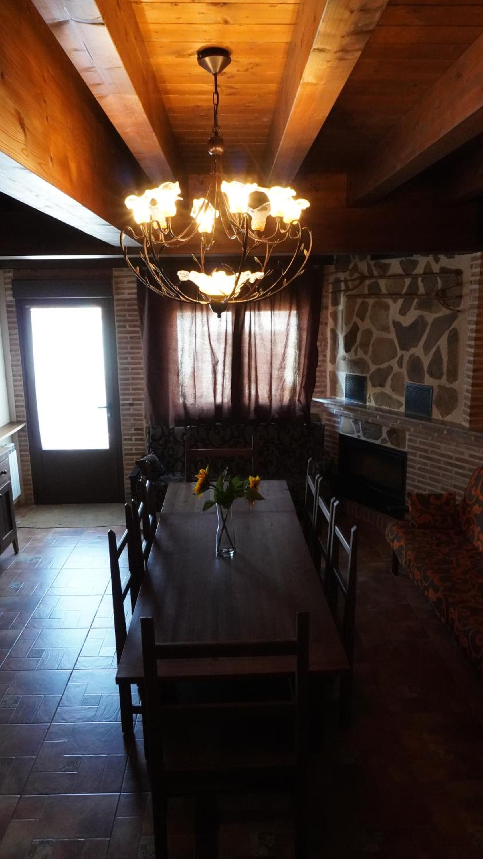 Twin Room with Private Bathroom photo 2