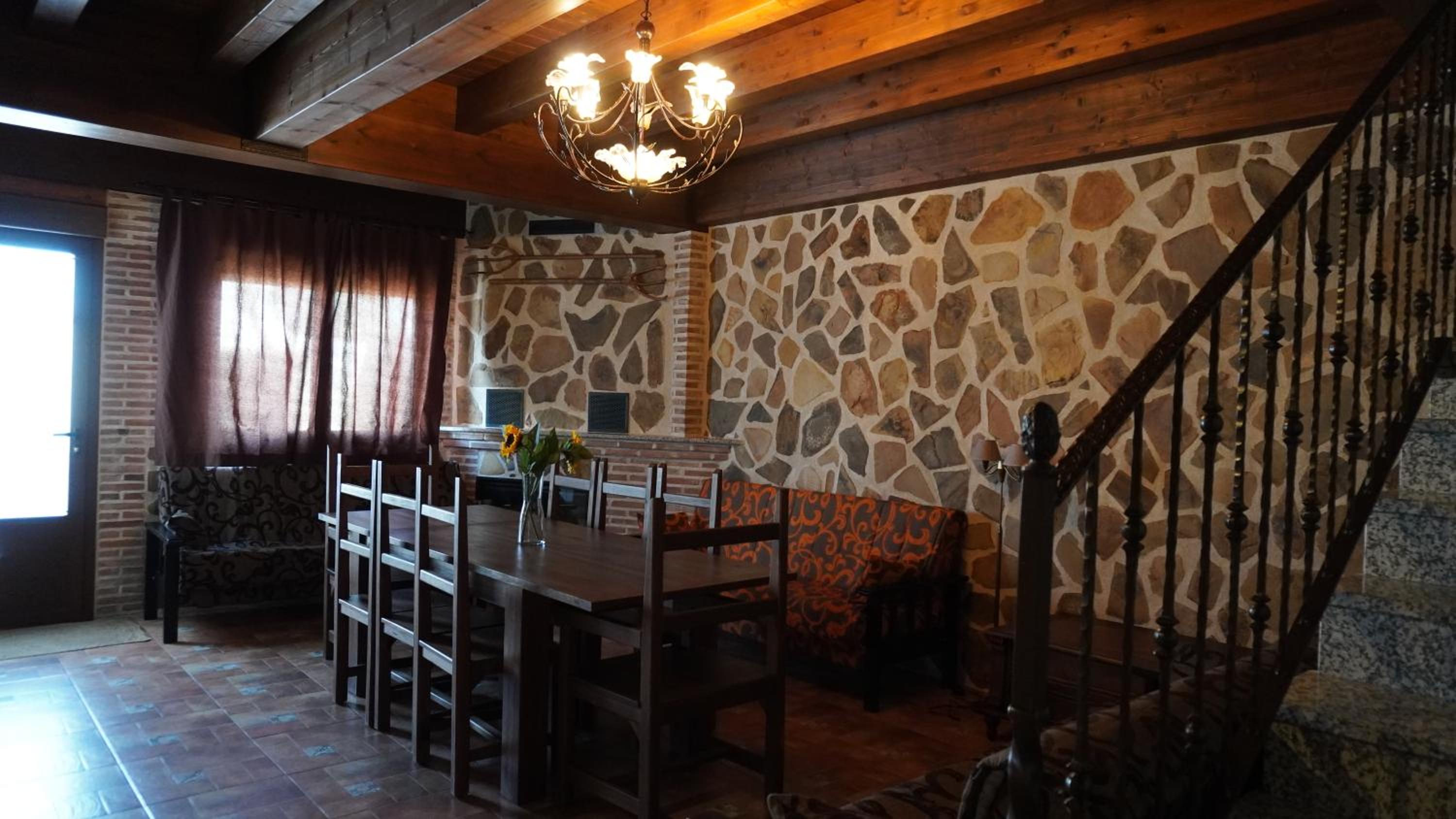 Deluxe Double Room (2 Adults + 1 Child) photo 3