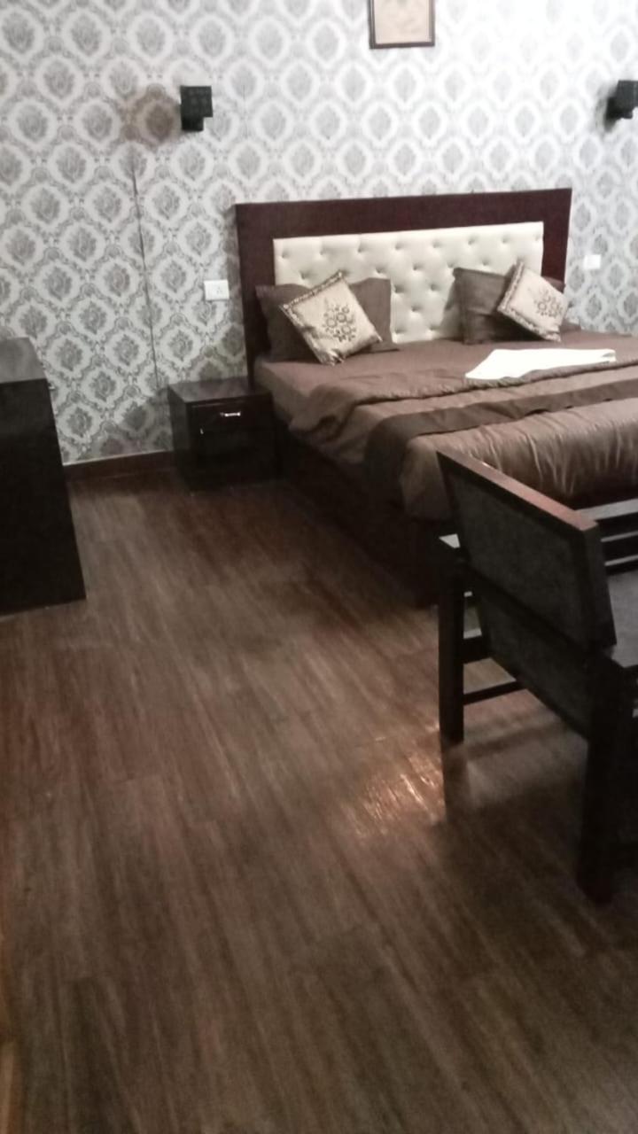 Double Room With Private Bathroom