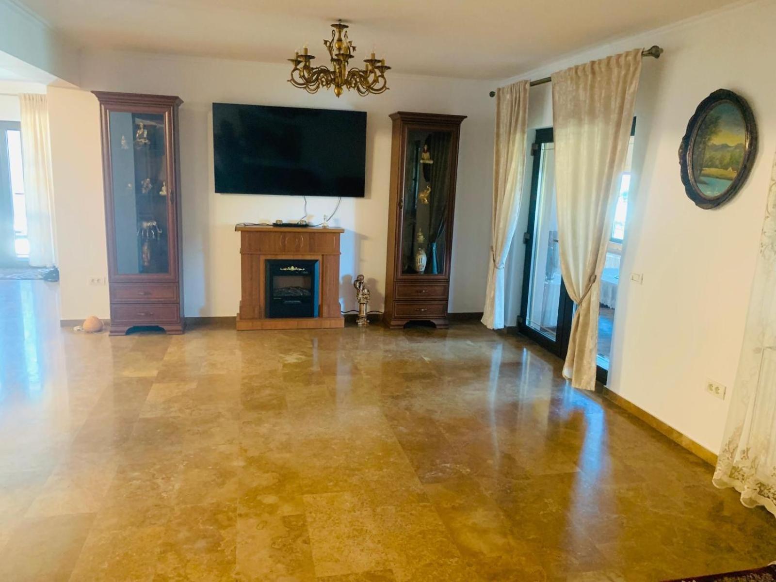Three-Bedroom House photo 1
