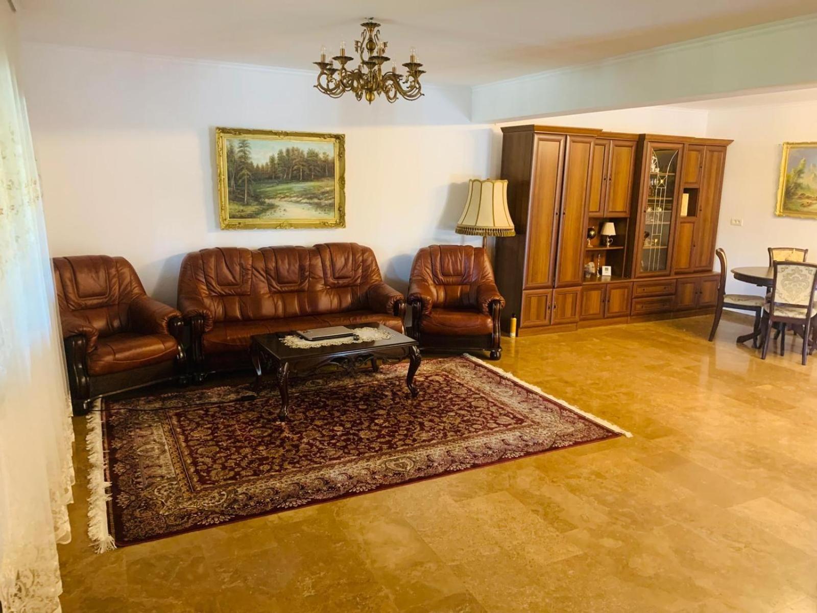 Three-Bedroom House photo 2