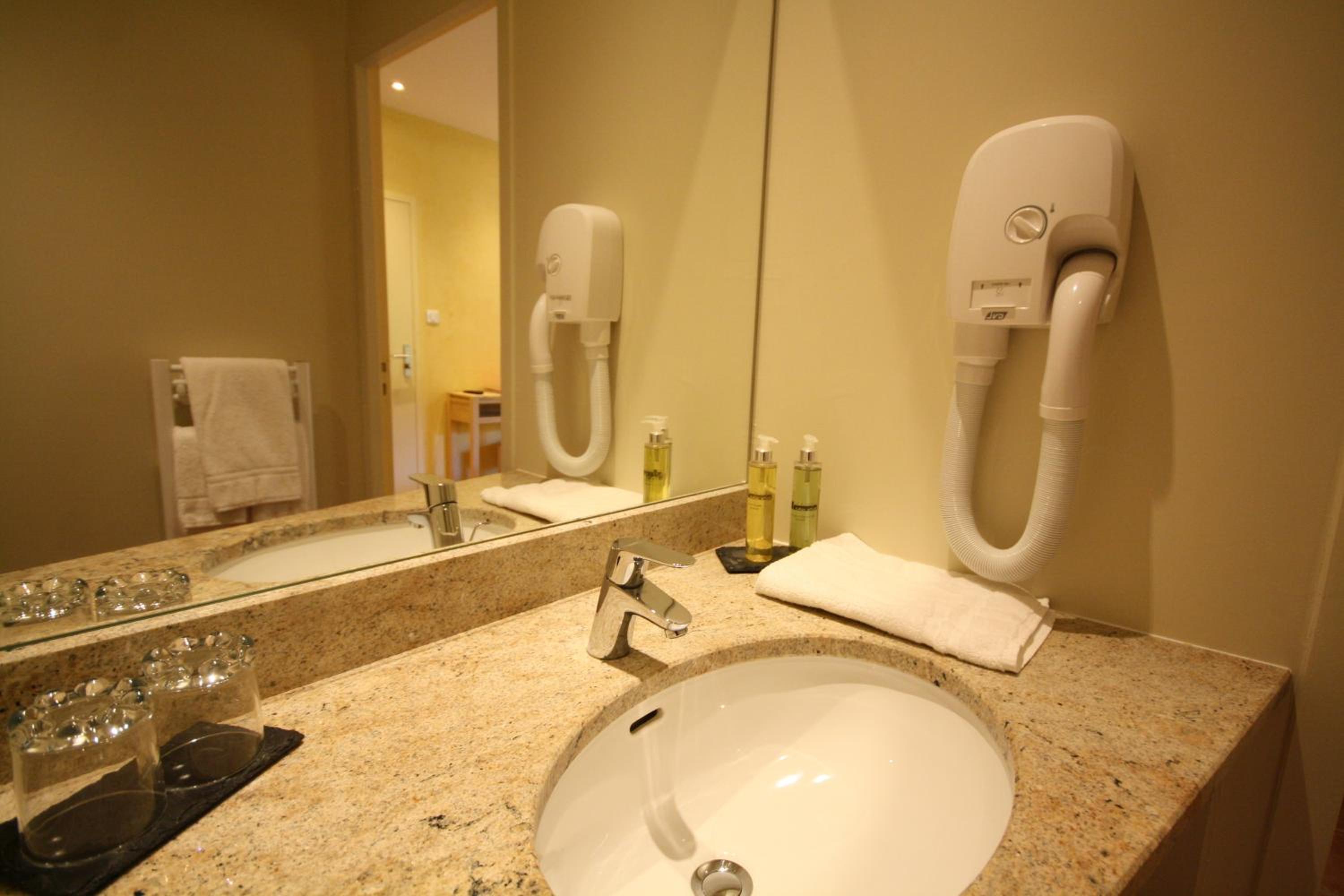 Comfort Double Room - Photo 6