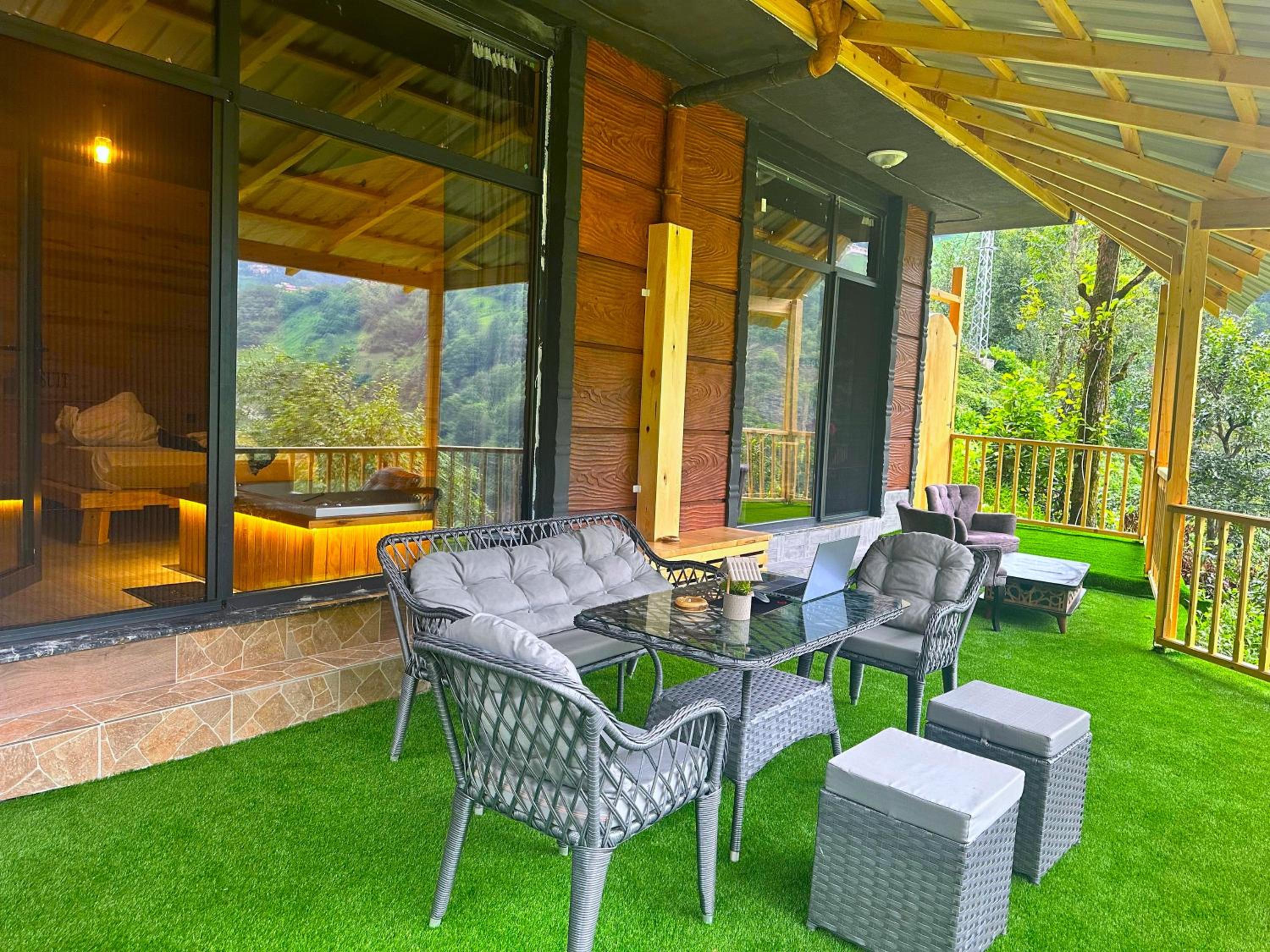 Apartment With Terrace photo 3