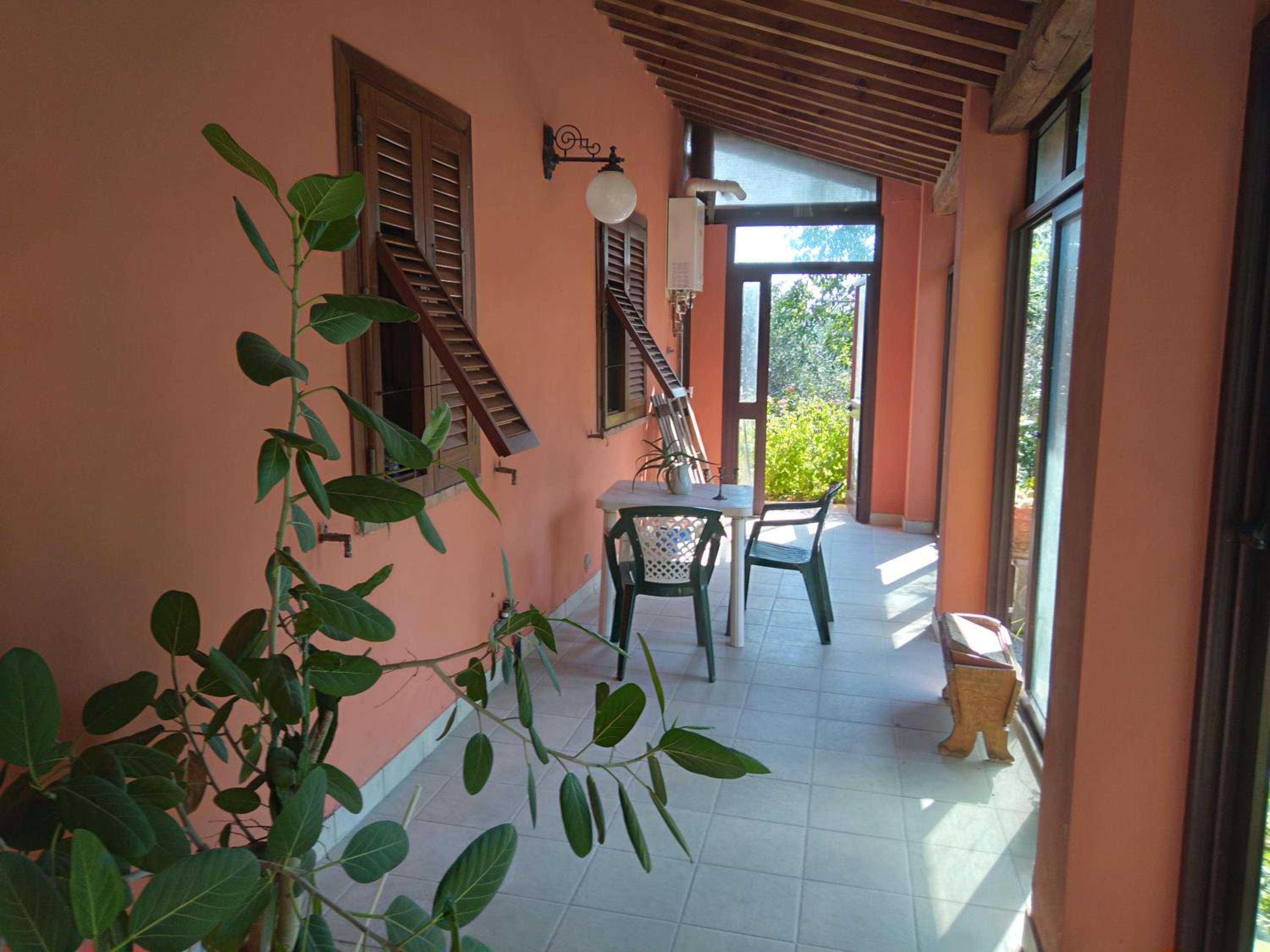 Two-Bedroom House photo 2