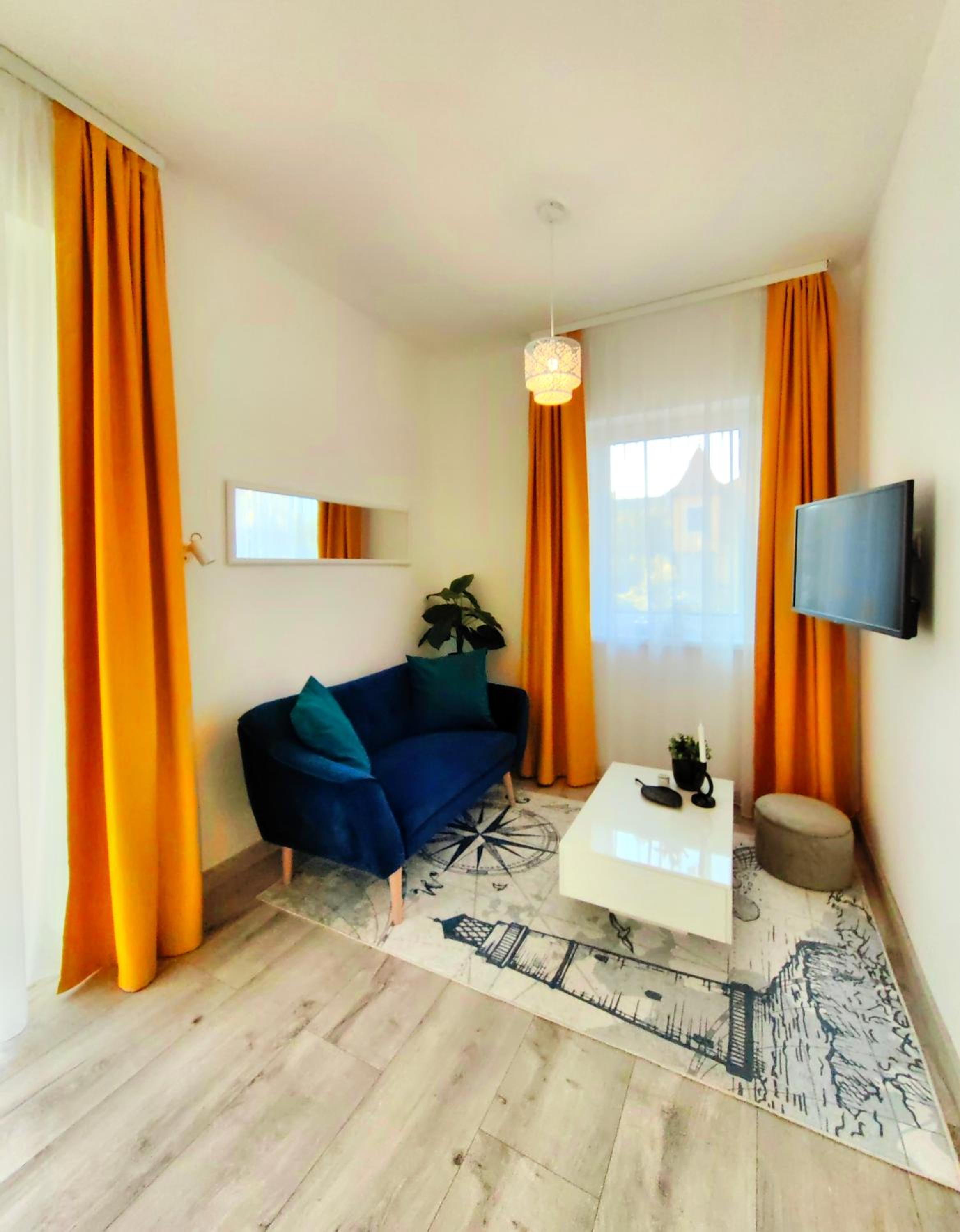 One-Bedroom Apartment with Balcony and City View photo 3